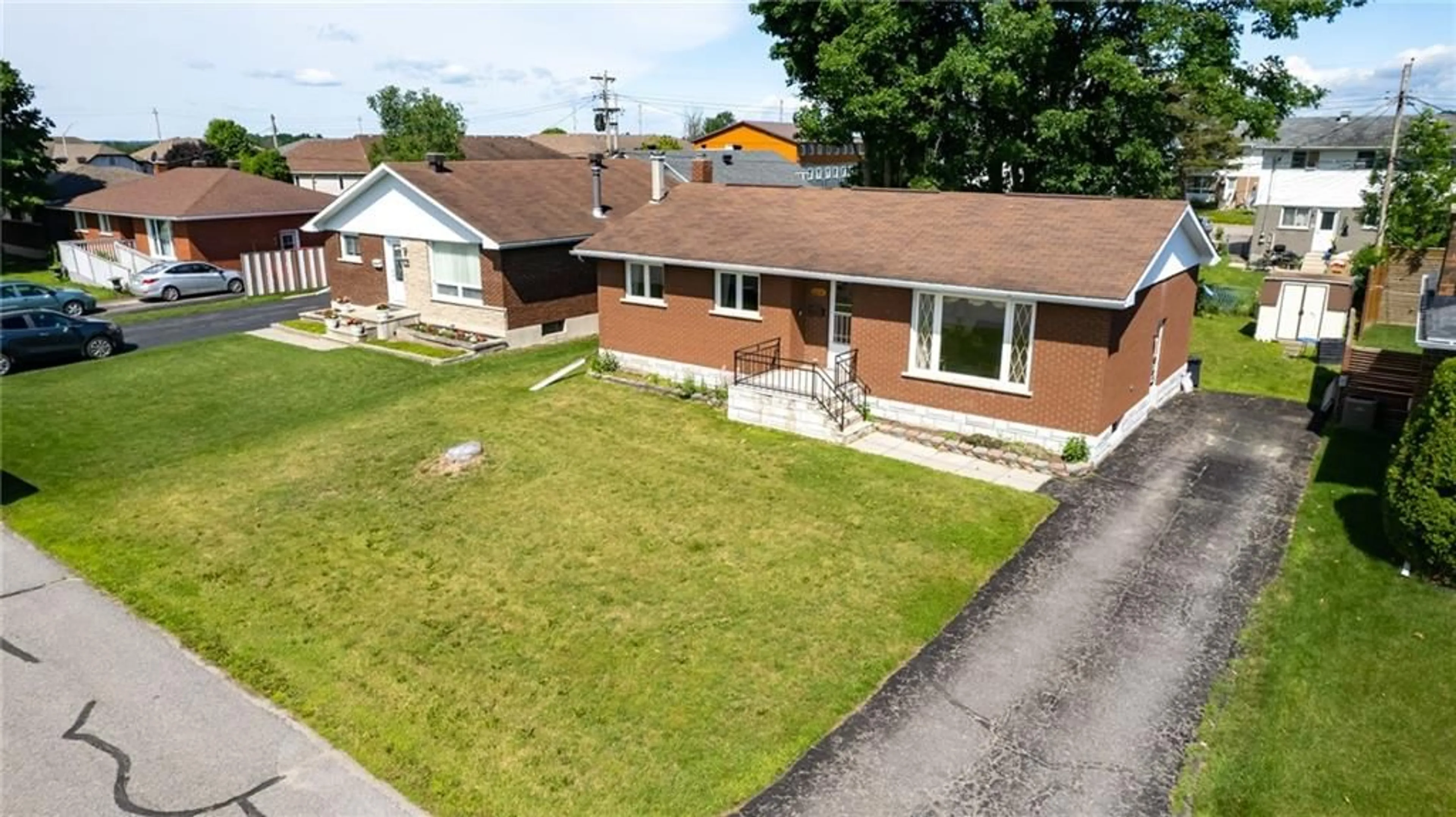 Frontside or backside of a home, the street view for 246 BASSWOOD Ave, Renfrew Ontario K7V 3Z7