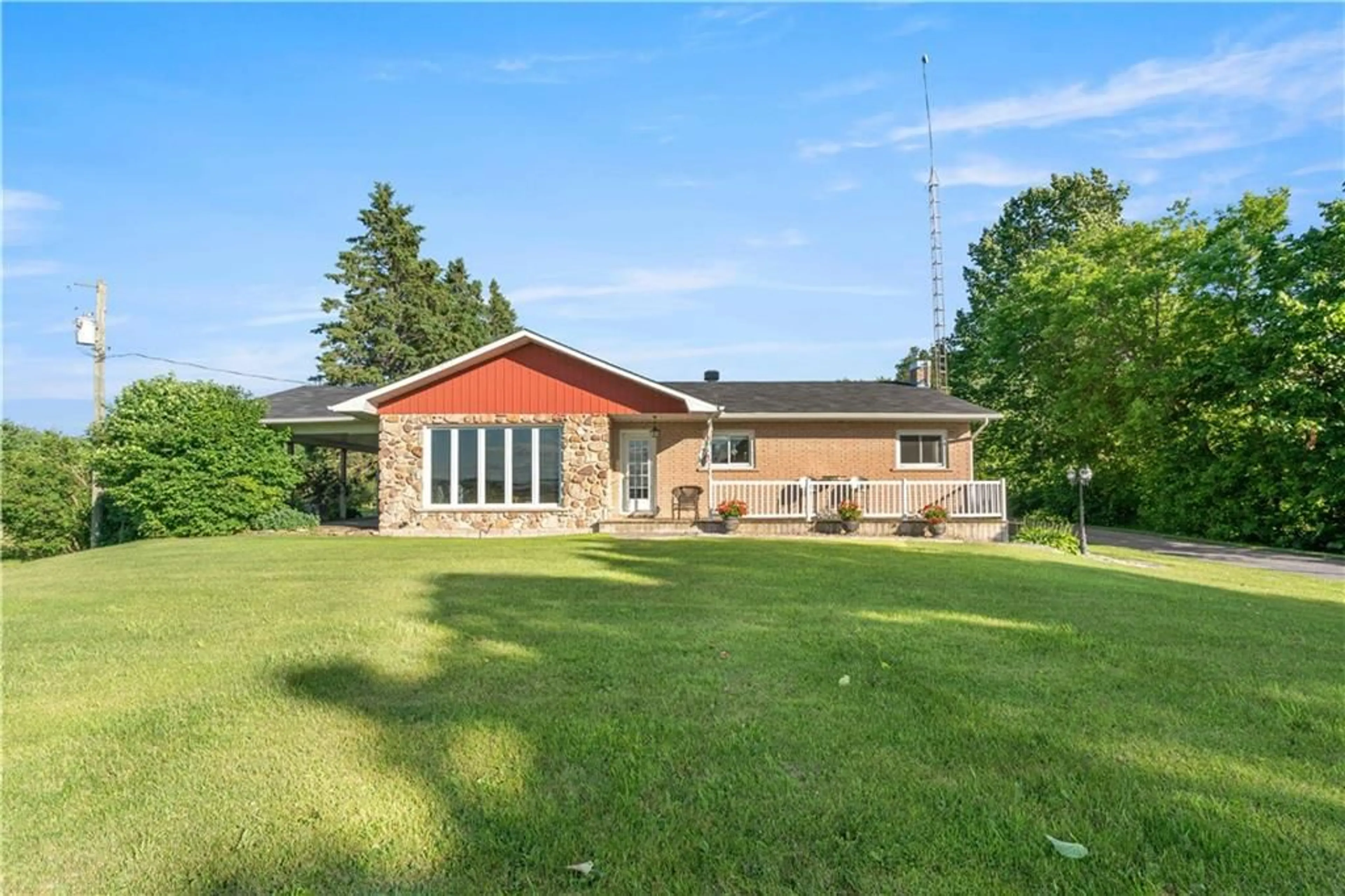 Frontside or backside of a home for 21190 COUNTY 10 Rd, Alexandria Ontario K0C 1A0