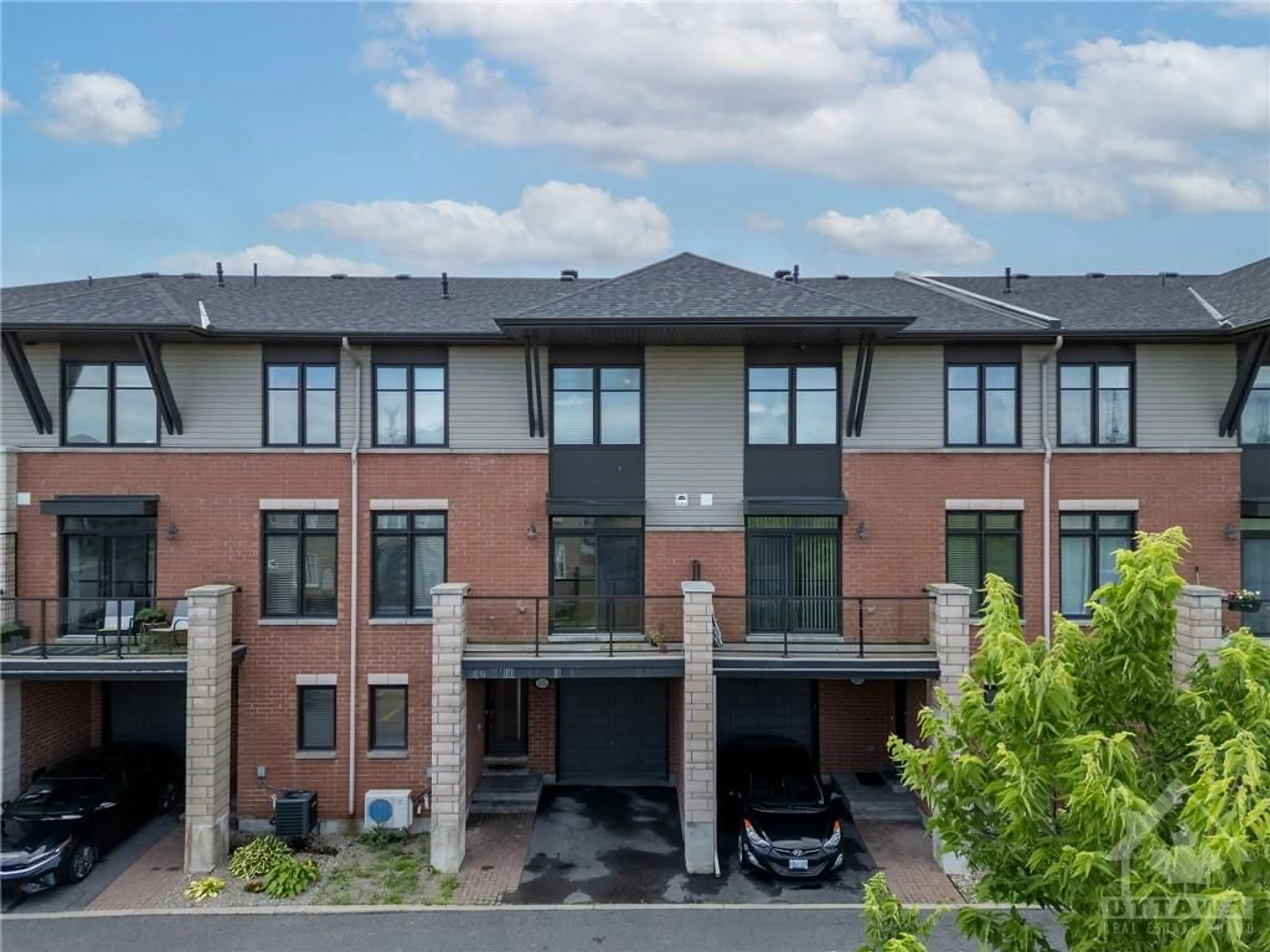 A pic from exterior of the house or condo for 105 CHAPERAL Pvt, Ottawa Ontario K4A 3T9