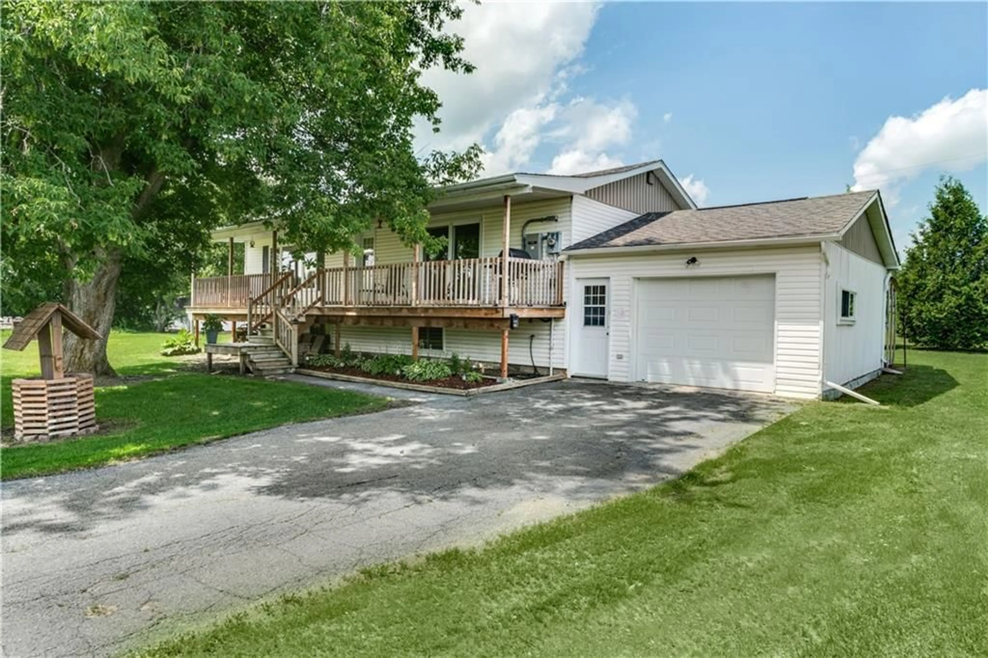 Frontside or backside of a home for 19941 COUNTY RD 43 Rd, Alexandria Ontario K0C 1A0