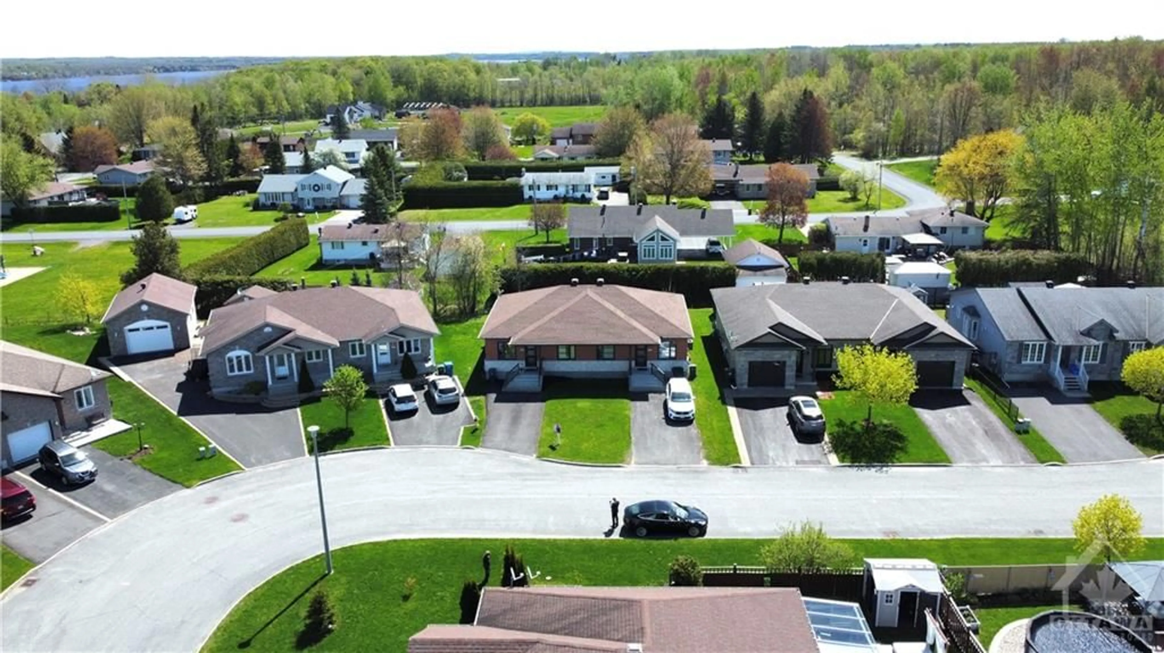 A pic from exterior of the house or condo, the street view for 1791 SUZIE Cres, Hawkesbury Ontario K6A 3P7