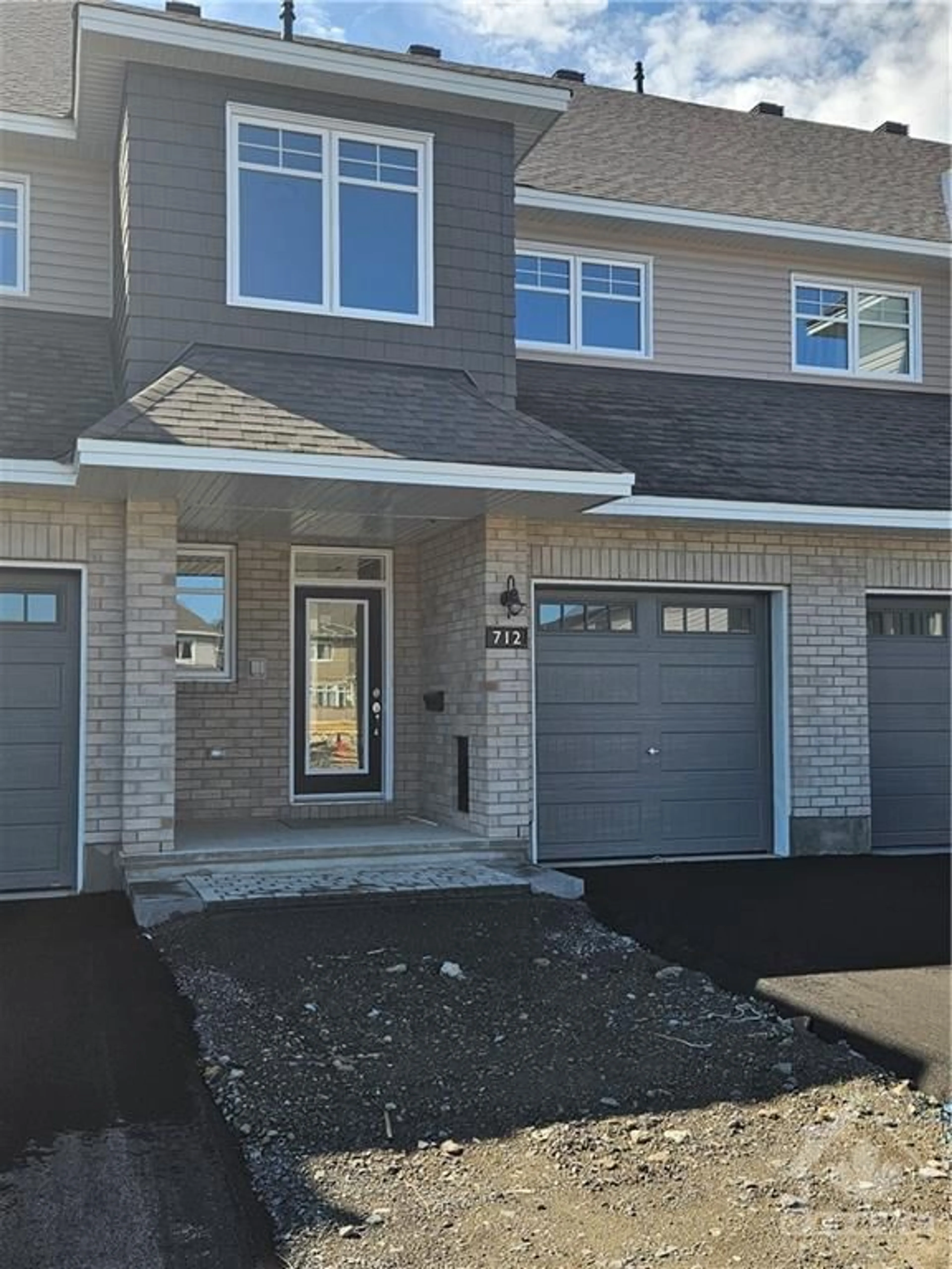 A pic from exterior of the house or condo for 712 PIPIT Lane, Ottawa Ontario K2J 7A5