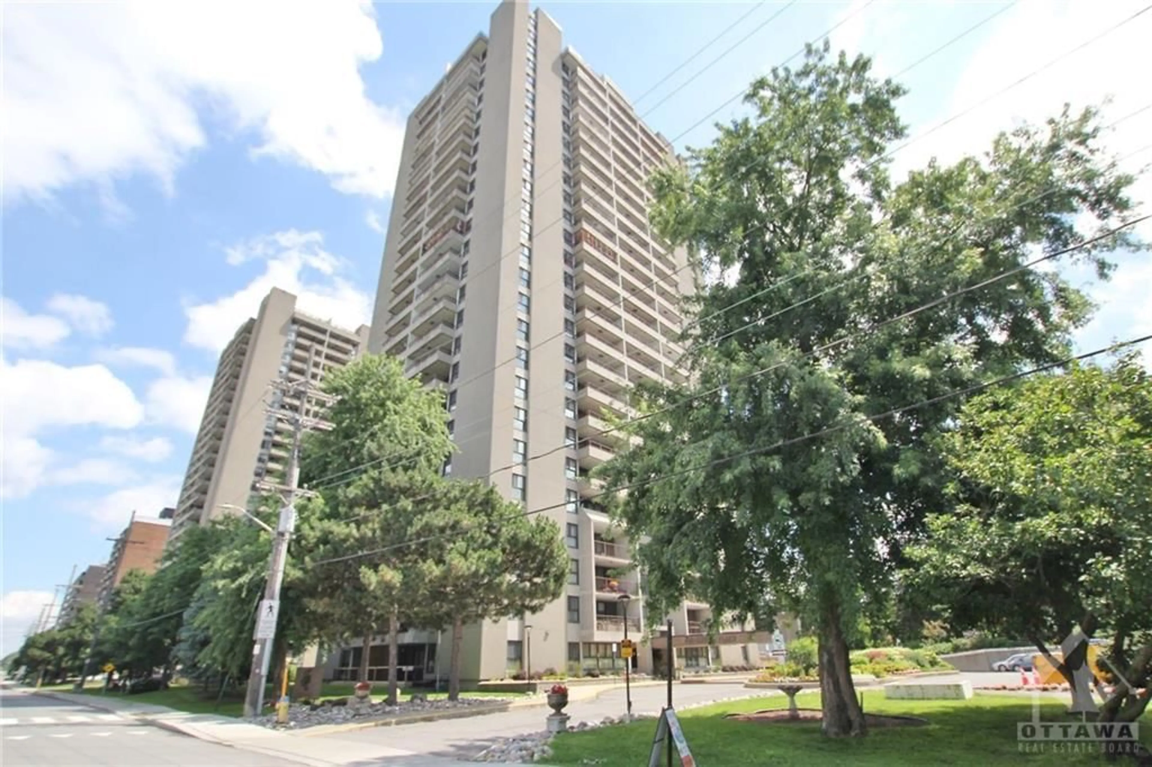 A pic from exterior of the house or condo for 1785 FROBISHER Lane #801, Ottawa Ontario K1G 3T7