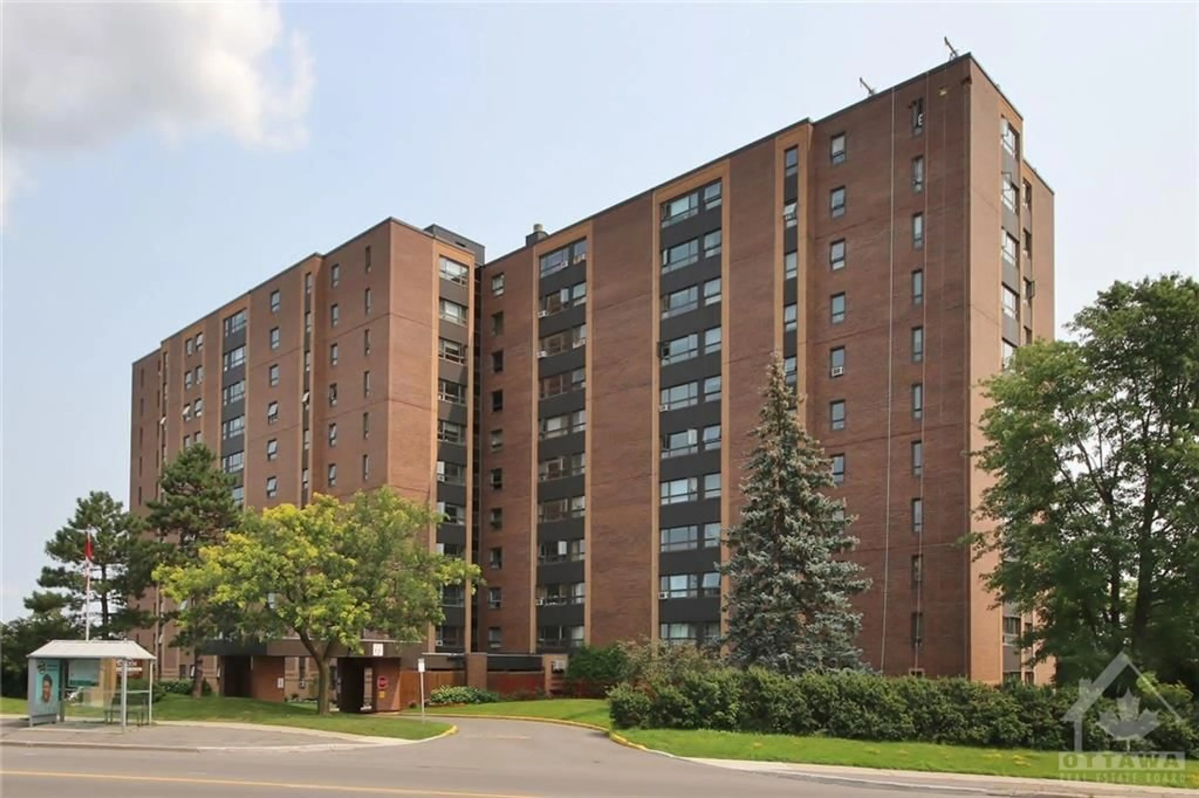 A pic from exterior of the house or condo for 1356 MEADOWLANDS Dr #604, Nepean Ontario K2E 6K6