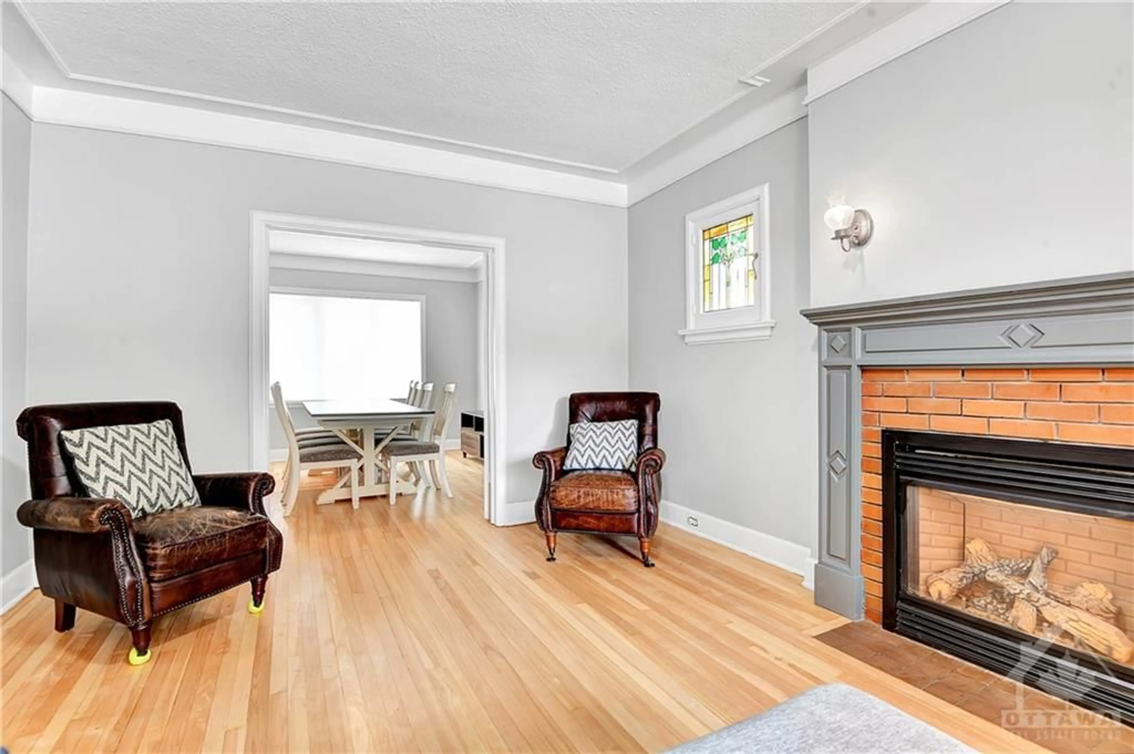 Living room, wood floors for 22-24 BYRON Ave, Ottawa Ontario K1Y 3H9