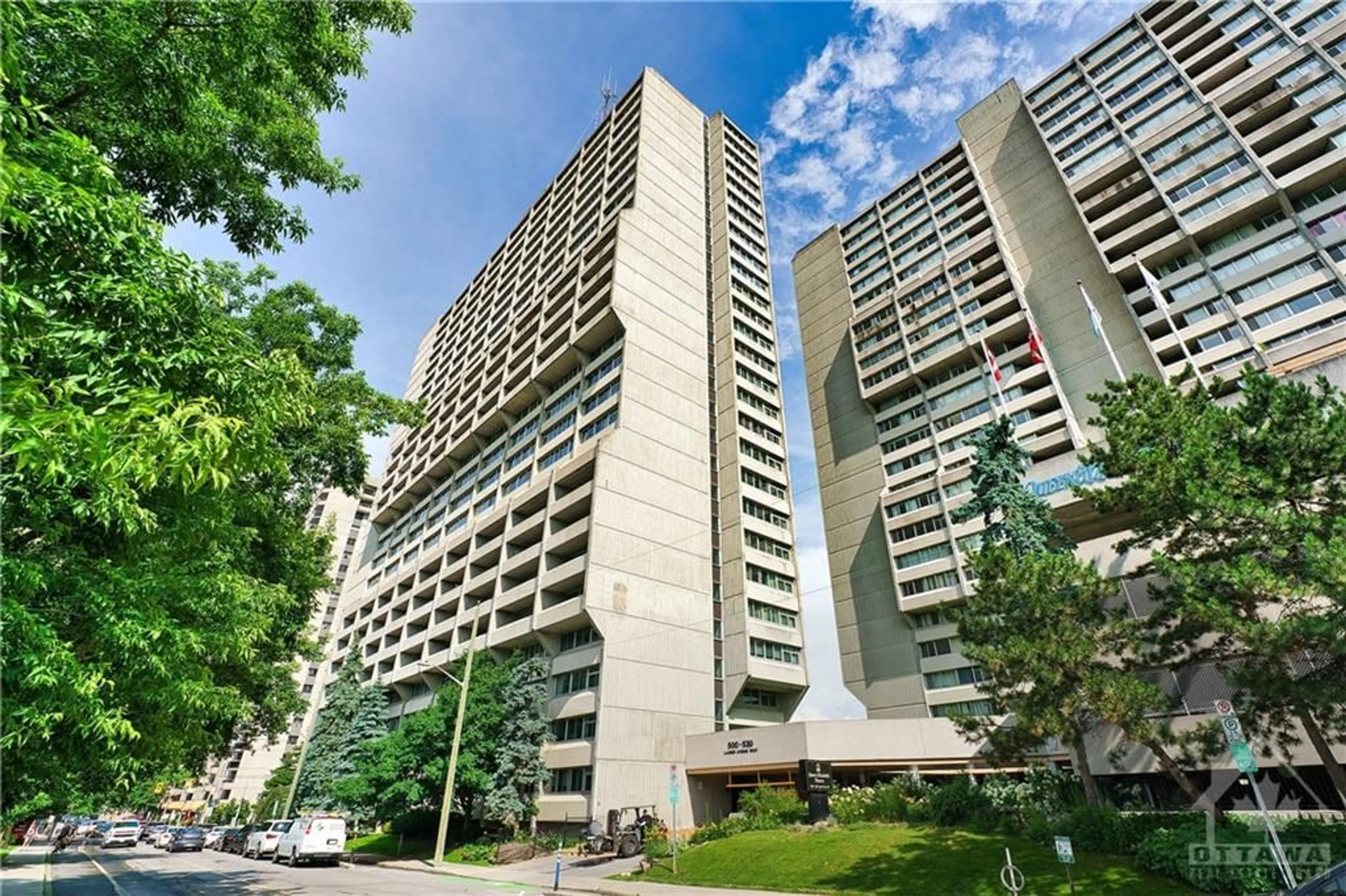 A pic from exterior of the house or condo for 500 LAURIER Ave #1509, Ottawa Ontario K1R 5E1