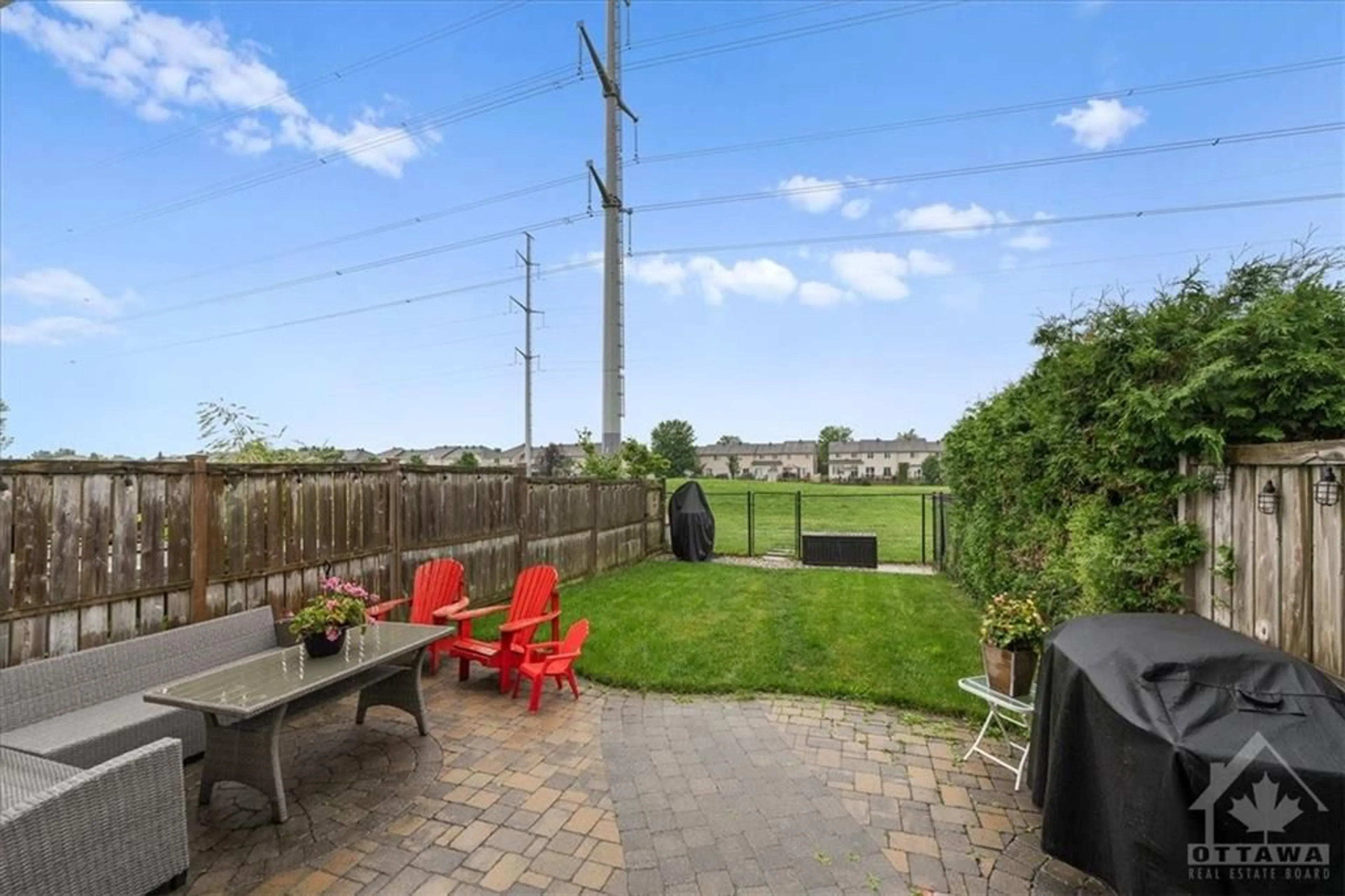 Fenced yard for 2052 WINSOME Terr, Orleans Ontario K4A 4Y5