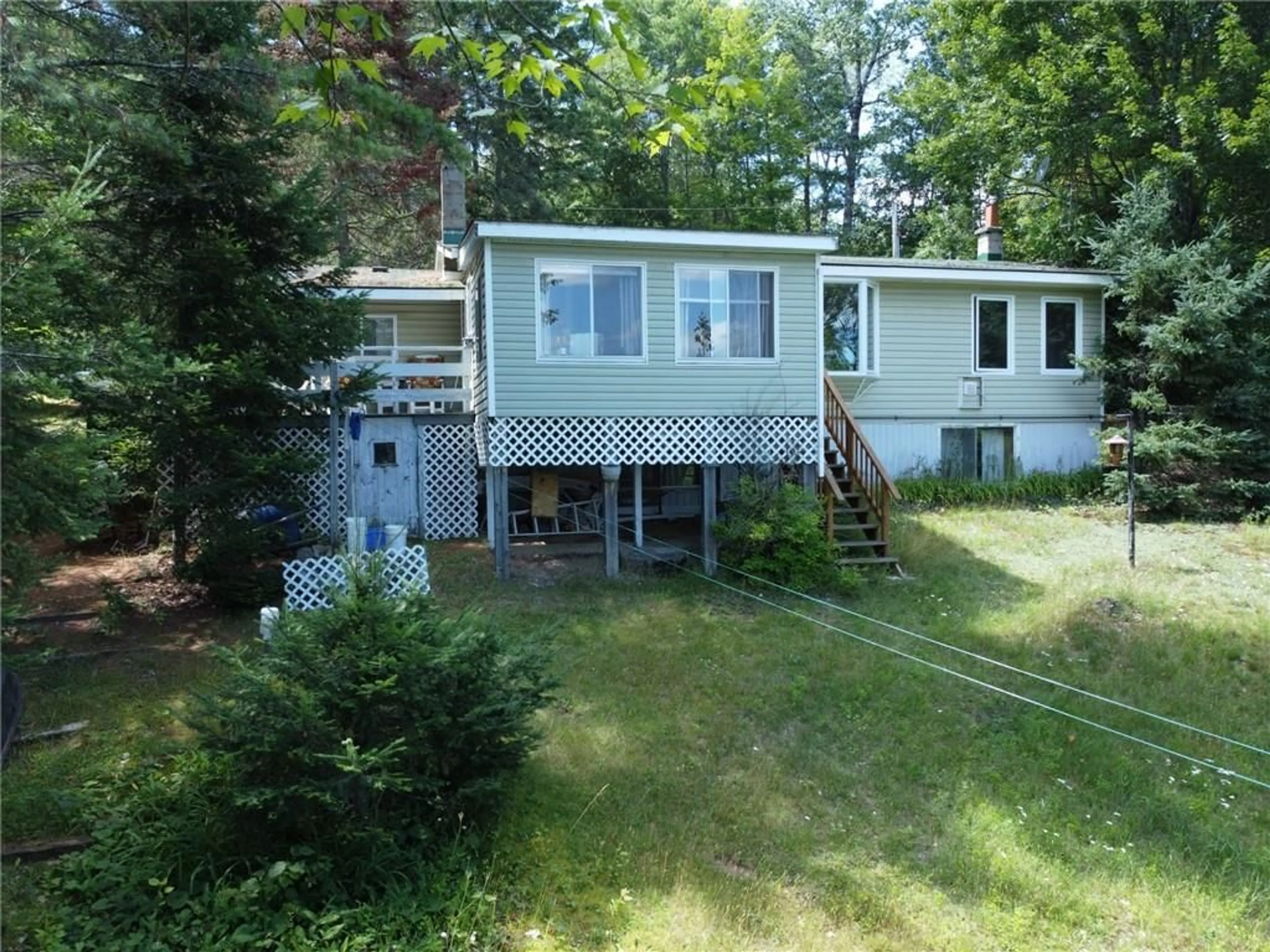 Cottage for 107 BLACKFISH BAY Rd, Barry's Bay Ontario K0J 1B0