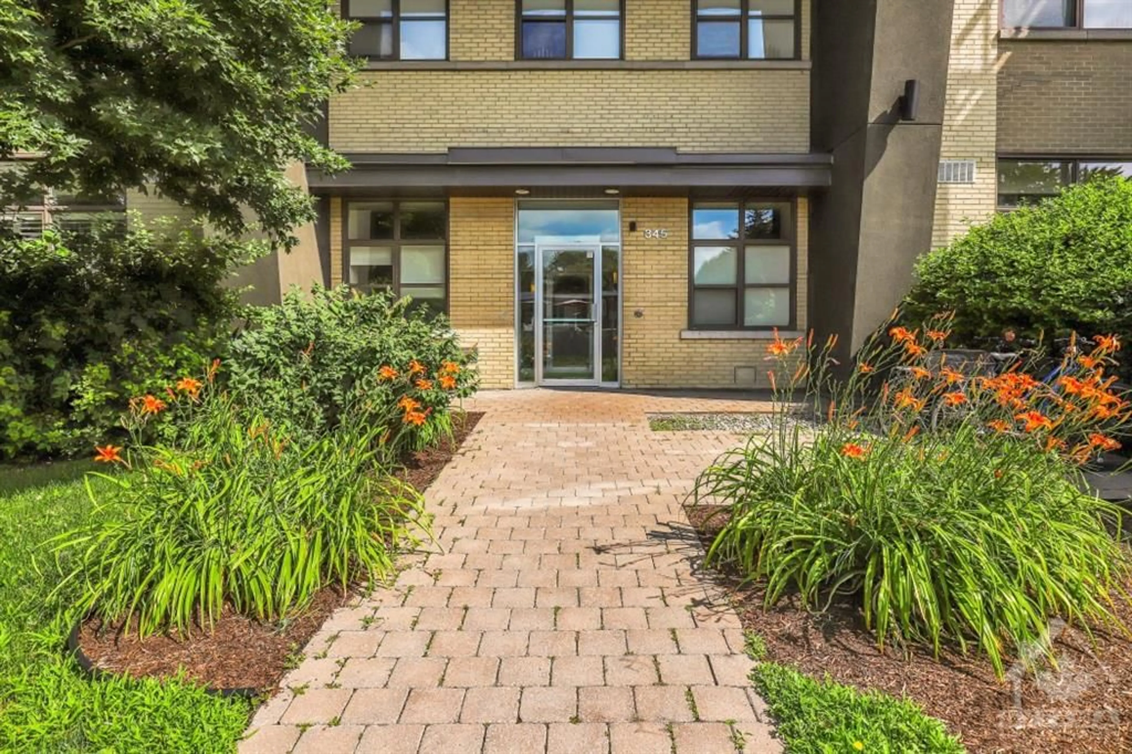 Home with brick exterior material for 345 ST DENIS St #210, Ottawa Ontario K1L 5J1