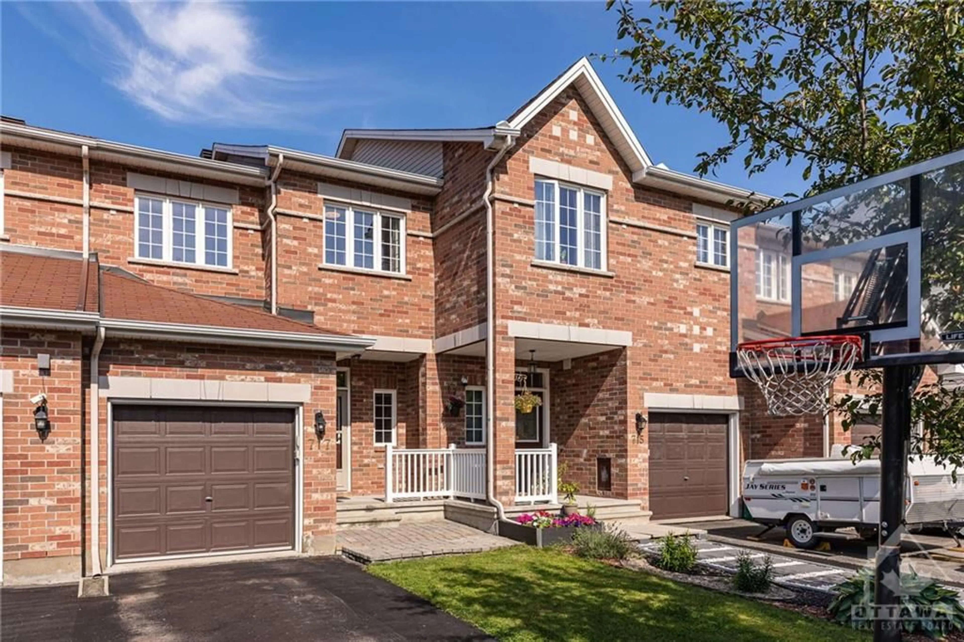 Home with brick exterior material for 717 BOWERCREST Cres, Ottawa Ontario K1V 2M3