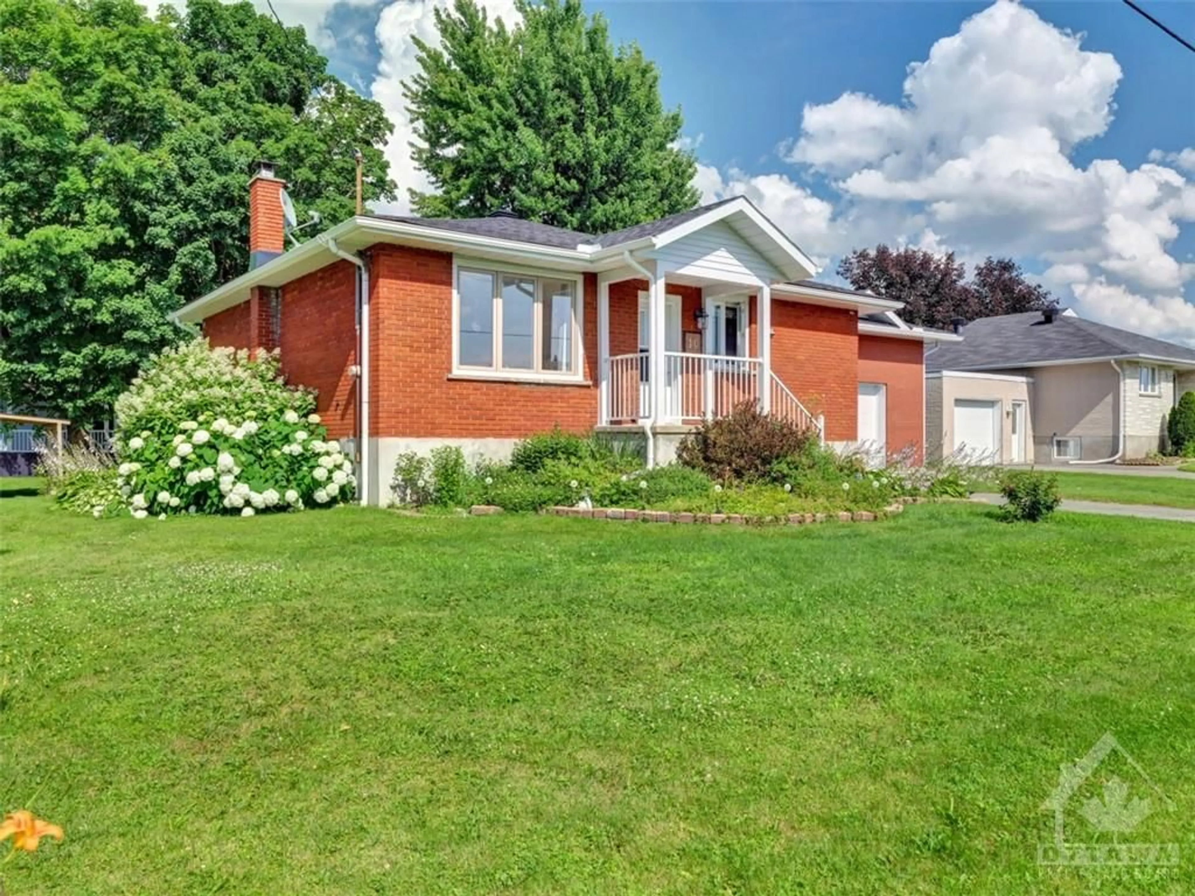 Frontside or backside of a home for 10 LAMOUREUX St, St Isidore Ontario K0C 2B0