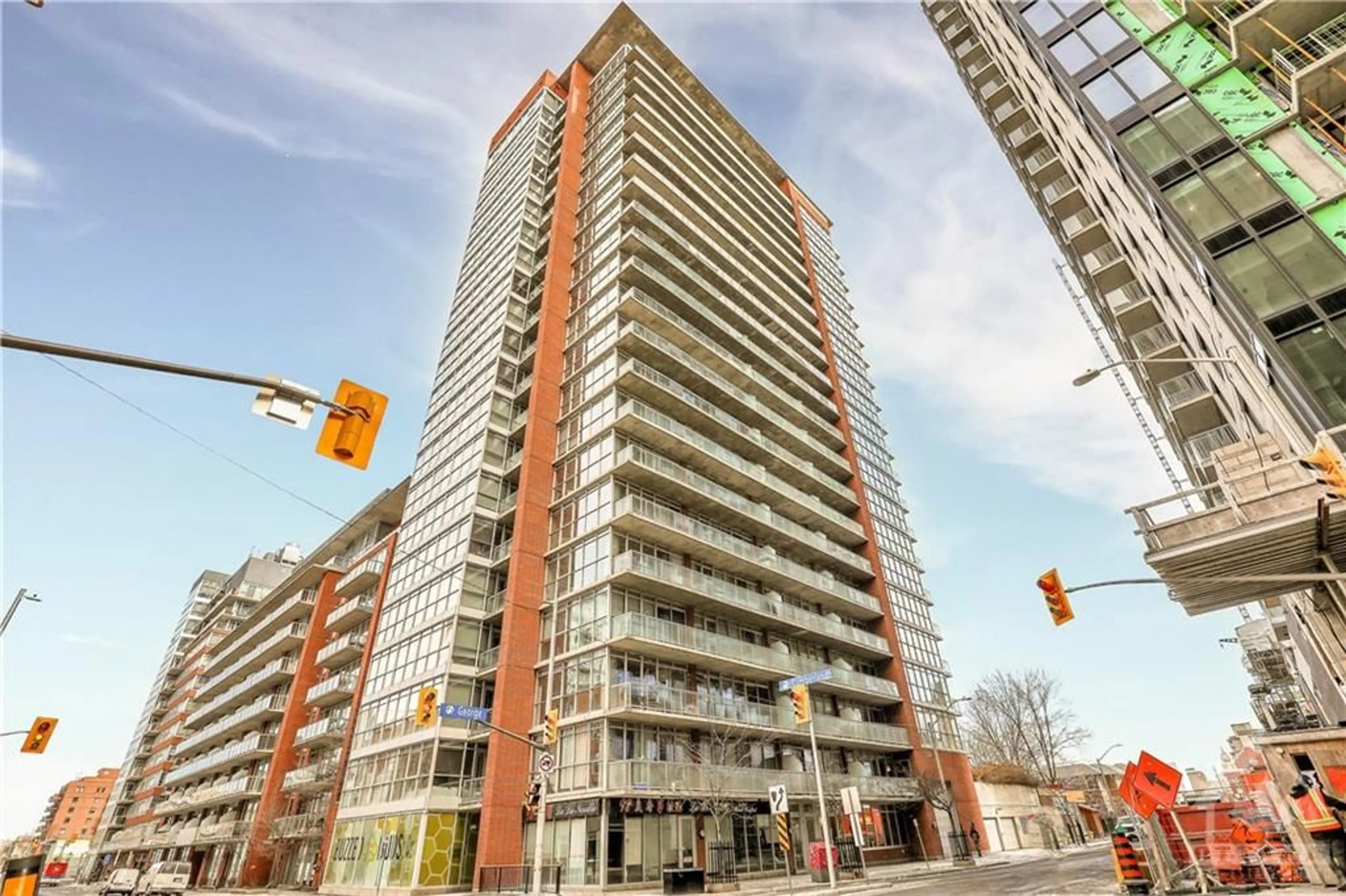 A pic from exterior of the house or condo for 179 GEORGE St #306, Ottawa Ontario K1N 1J8
