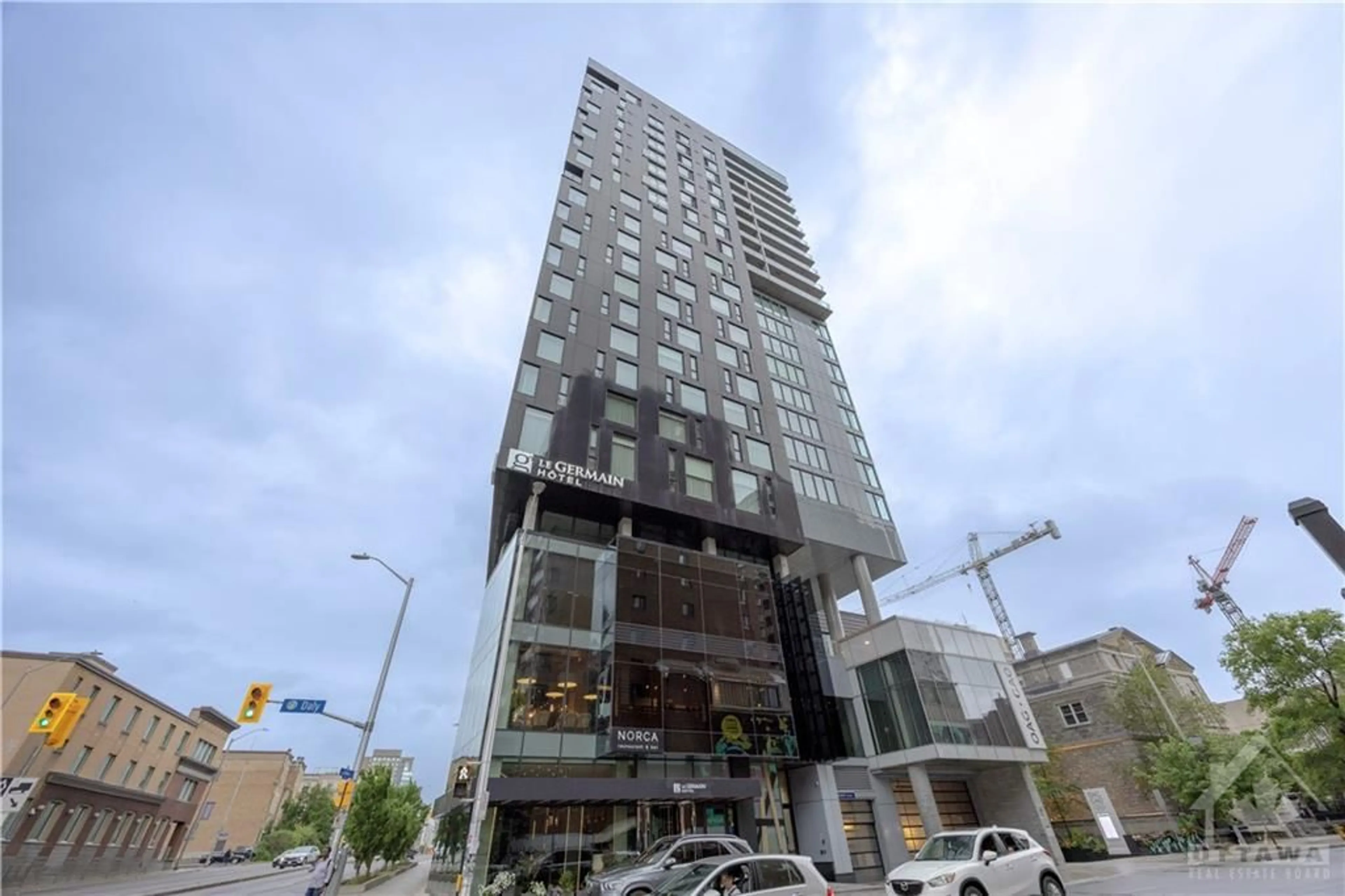 Outside view for 20 DALY Ave #1711, Ottawa Ontario K1N 0C6