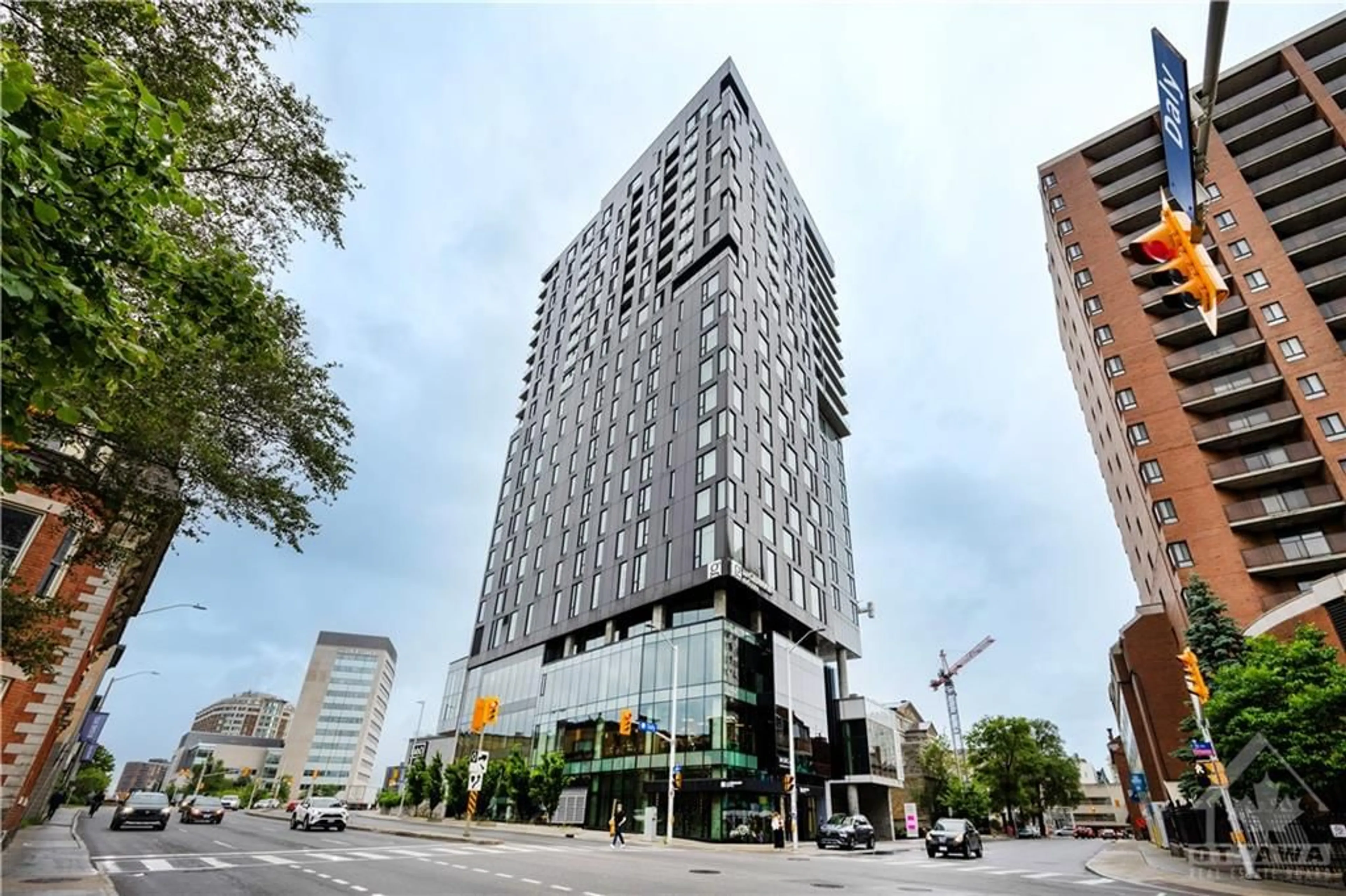 Outside view for 20 DALY Ave #1711, Ottawa Ontario K1N 0C6