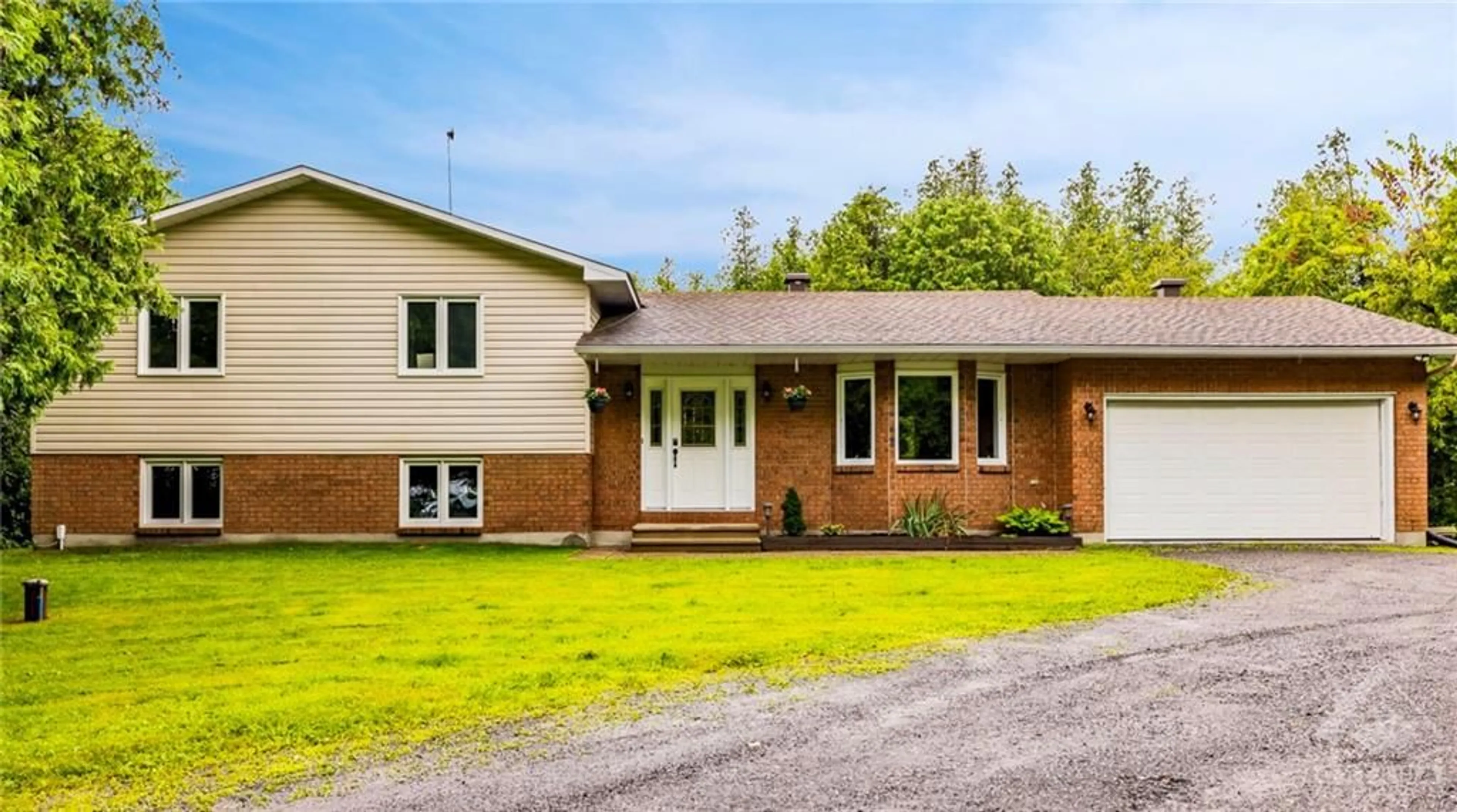 Frontside or backside of a home for 7795 FLEWELLYN Rd, Ashton Ontario K0A 1B0