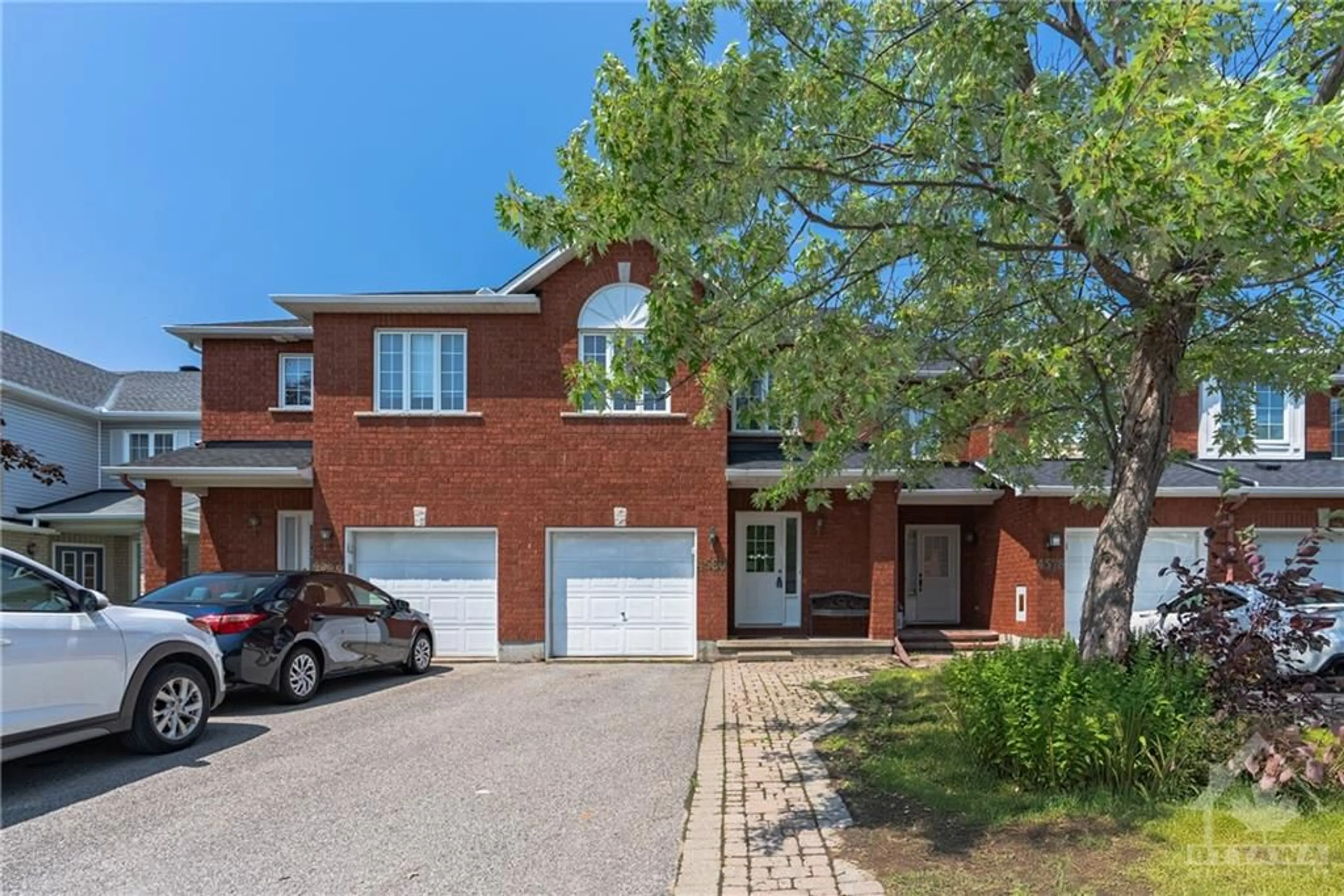 Home with brick exterior material for 4580 OGILVIE WALK Cres, Ottawa Ontario K1J 1G6