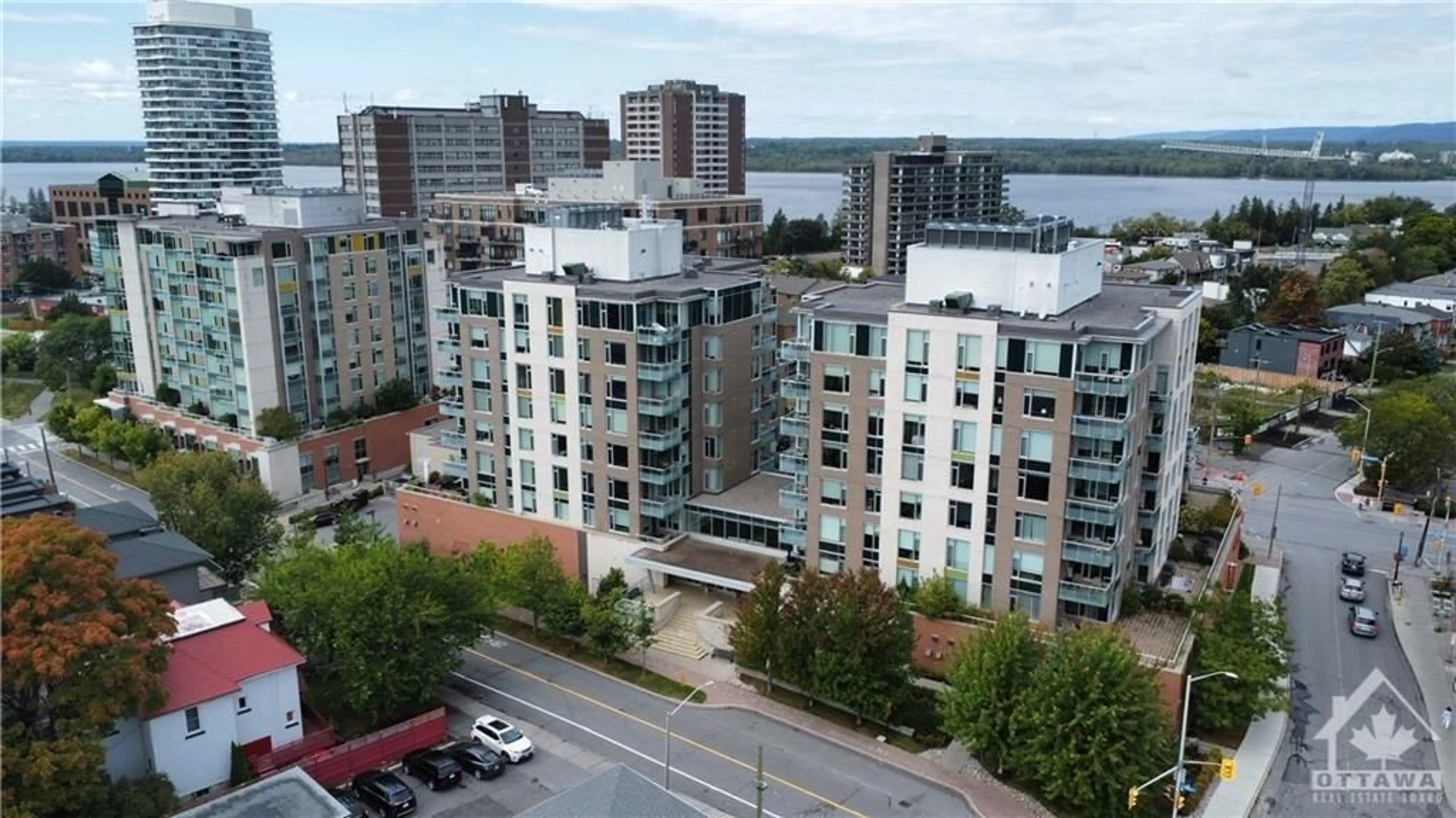 A pic from exterior of the house or condo for 575 BYRON Ave #414, Ottawa Ontario K2A 1R7