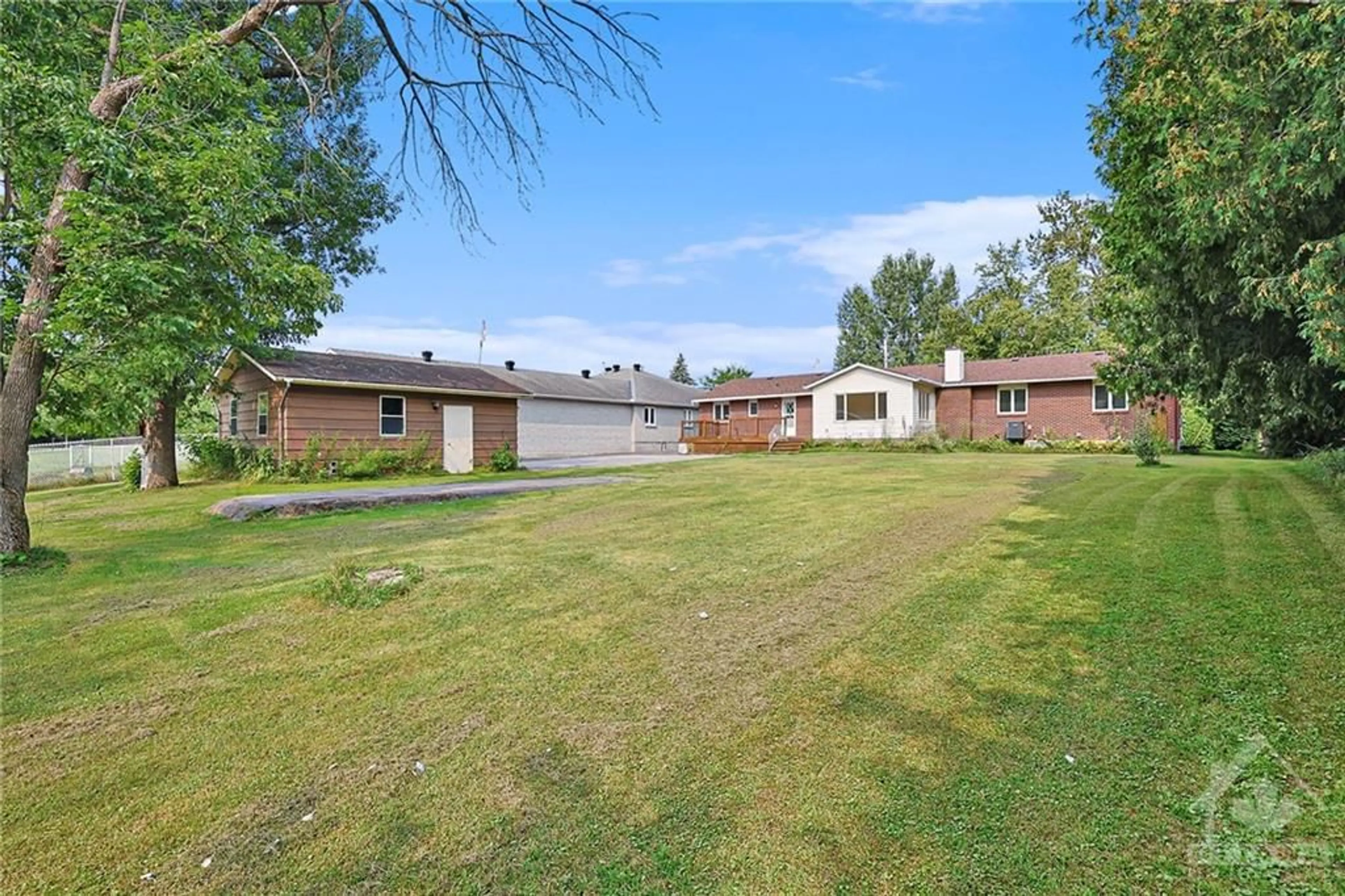 A pic from exterior of the house or condo, the fenced backyard for 40 BEVERLY St, Stittsville Ontario K2S 0S2