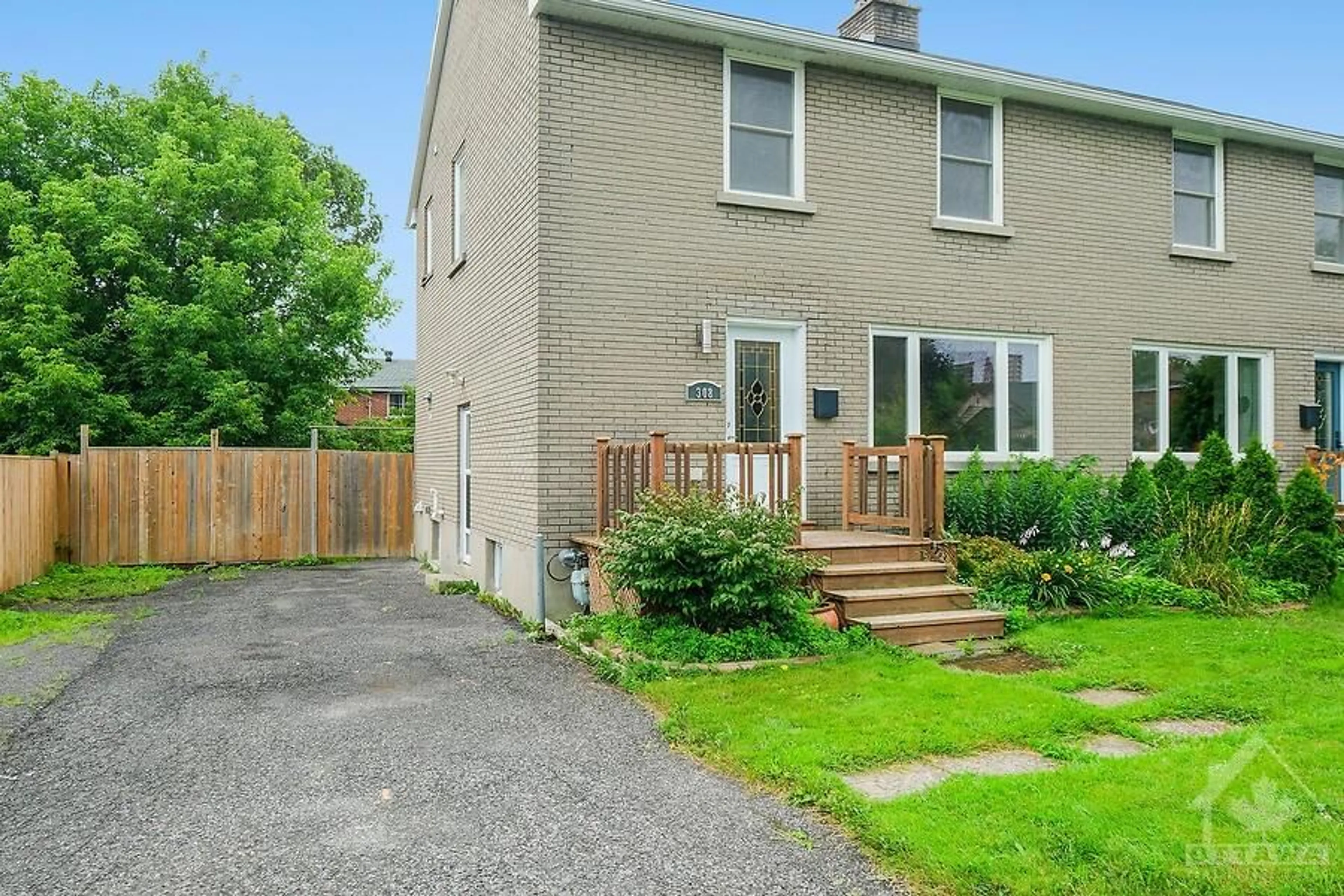 Frontside or backside of a home for 308 GLYNN Ave, Ottawa Ontario K1K 1S1