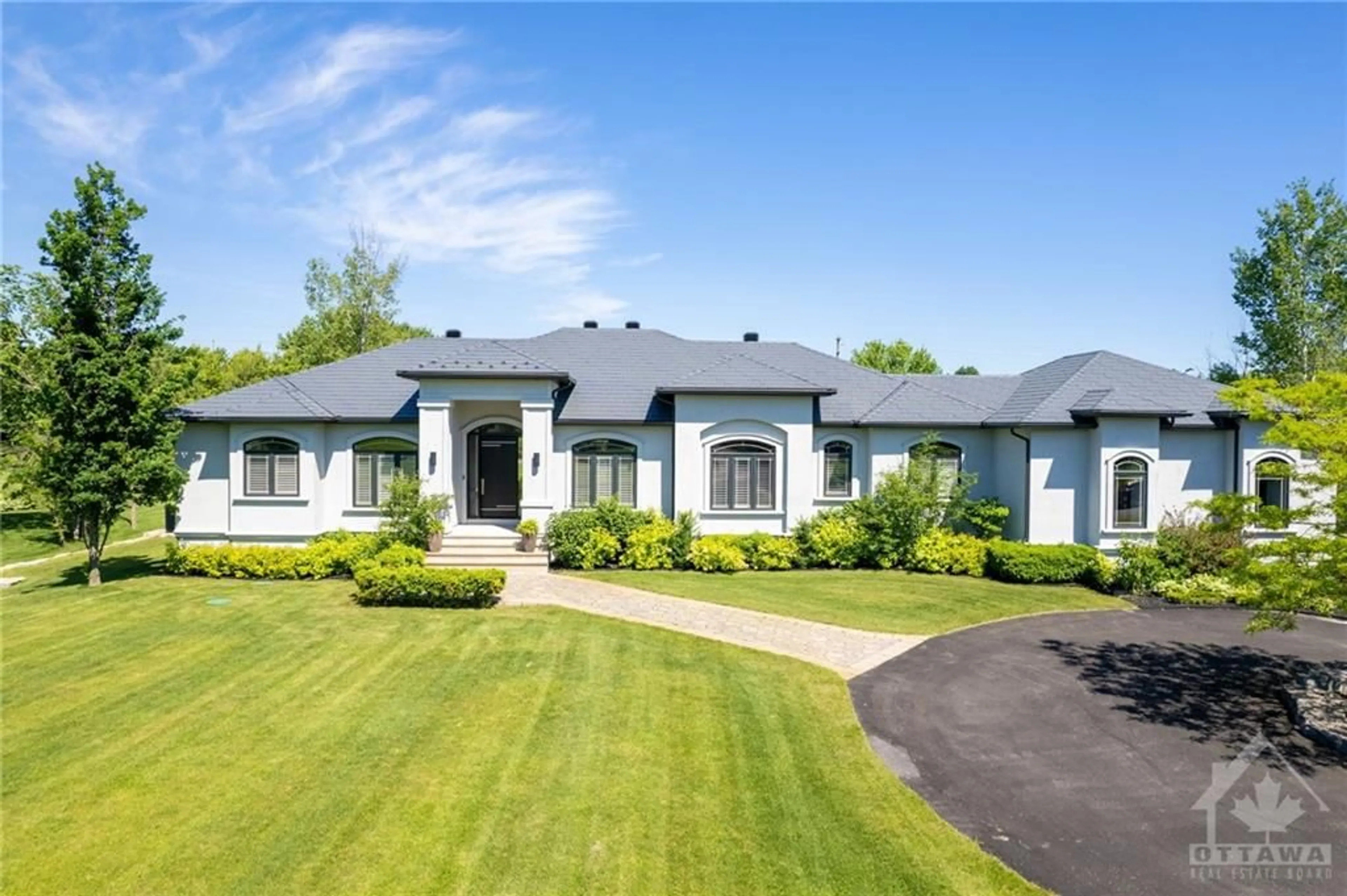 Frontside or backside of a home for 5906 LONGHEARTH Way, Manotick Ontario K4M 1M1