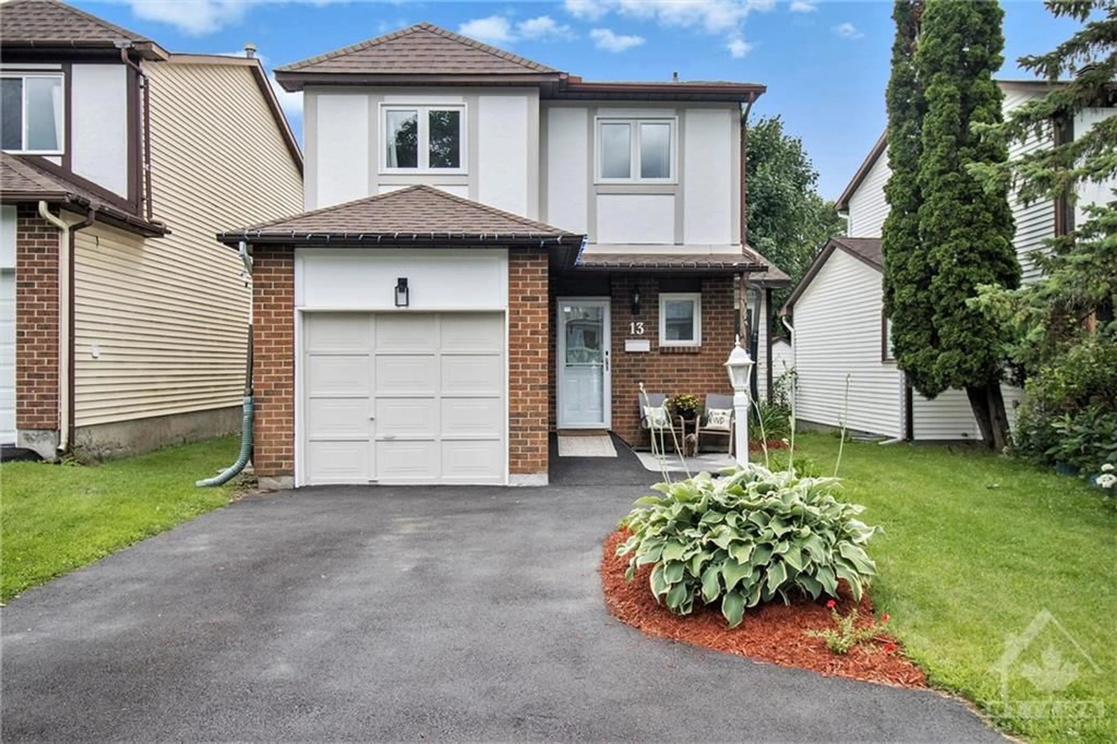 Frontside or backside of a home for 13 WILLOWVIEW Way, Ottawa Ontario K2J 2P7