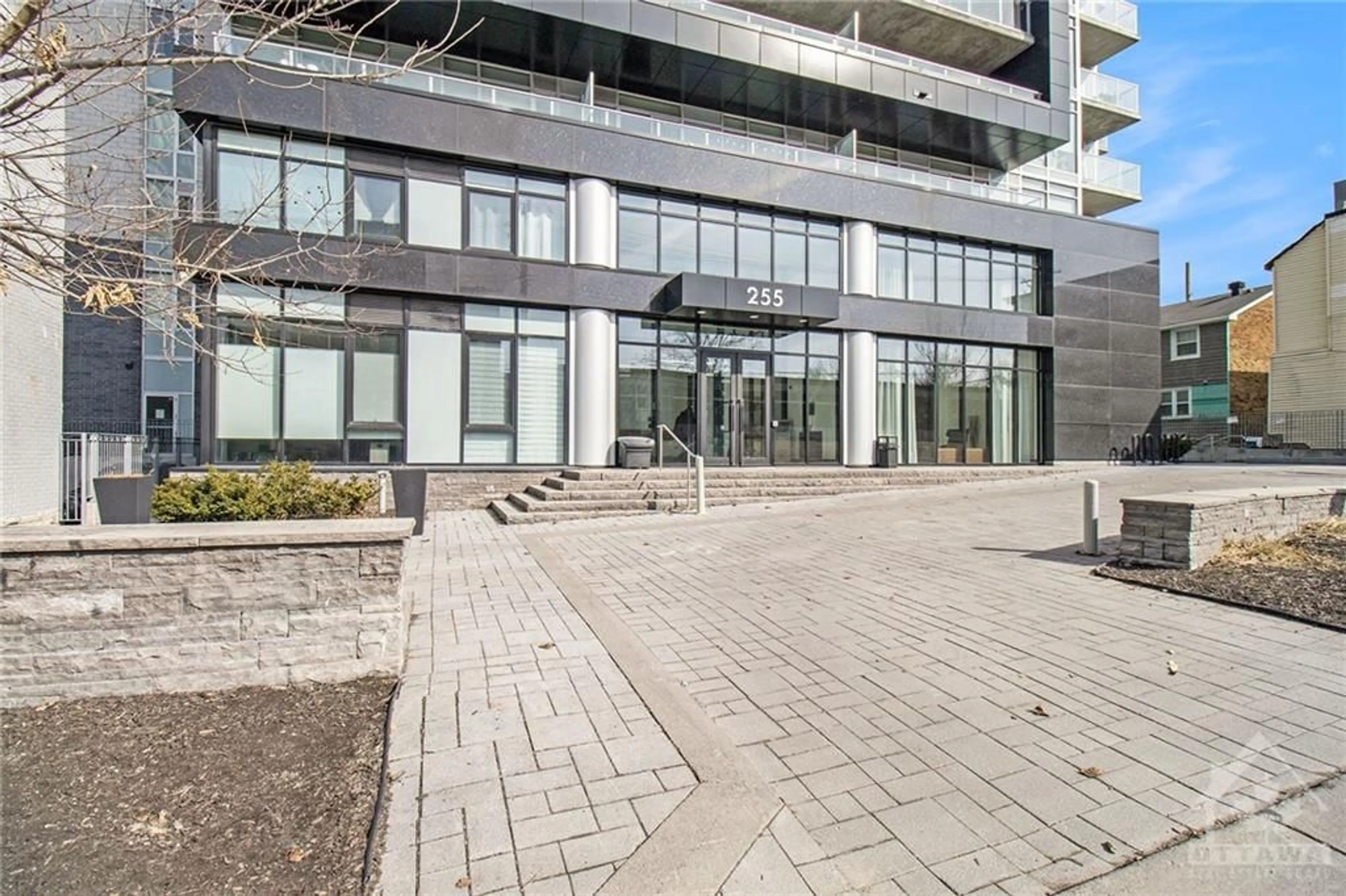 Patio for 255 BAY St #1009, Ottawa Ontario K1R 0C5