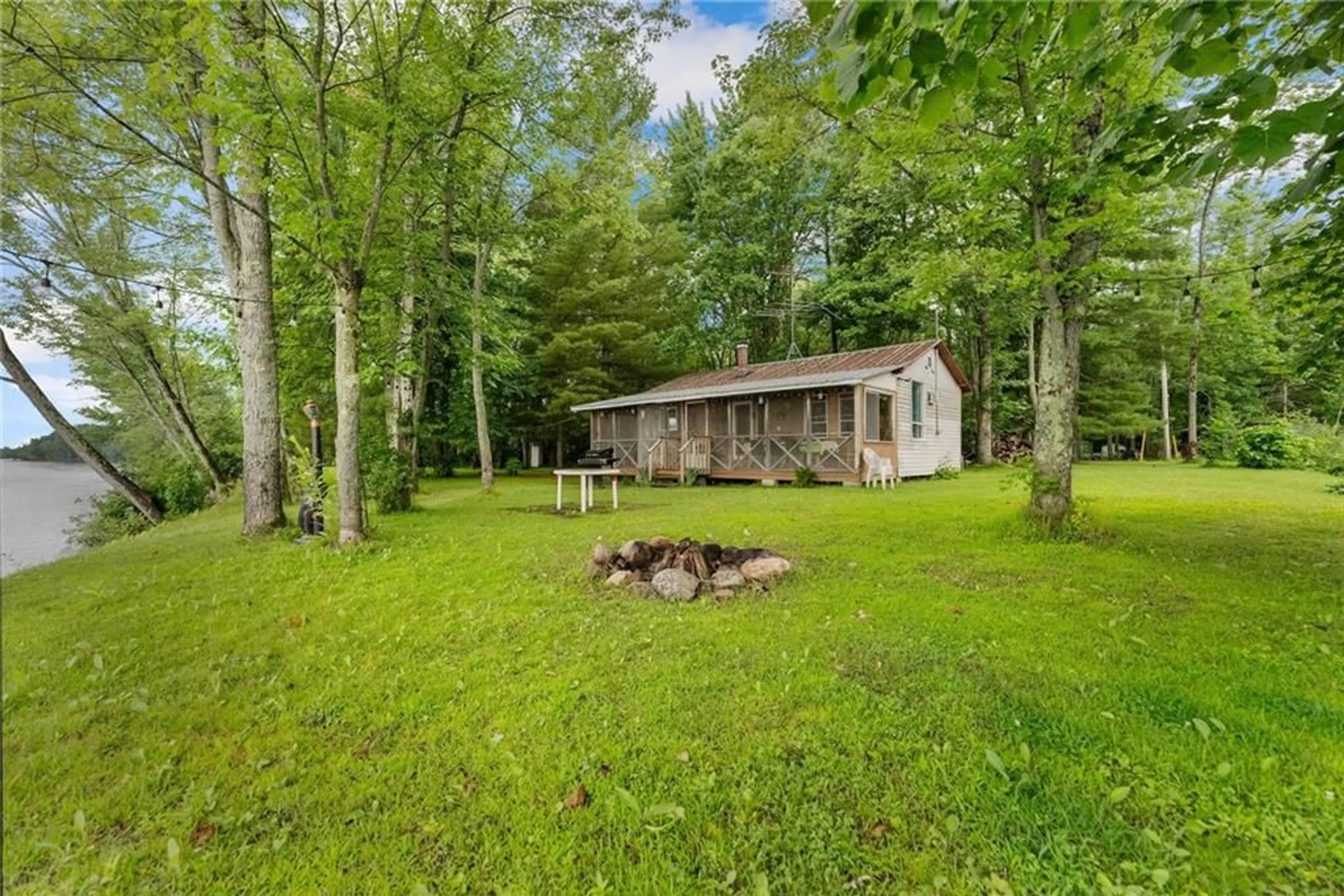 Cottage for 178 PURPLE FINCH Trail, Westmeath Ontario K0J 1C0