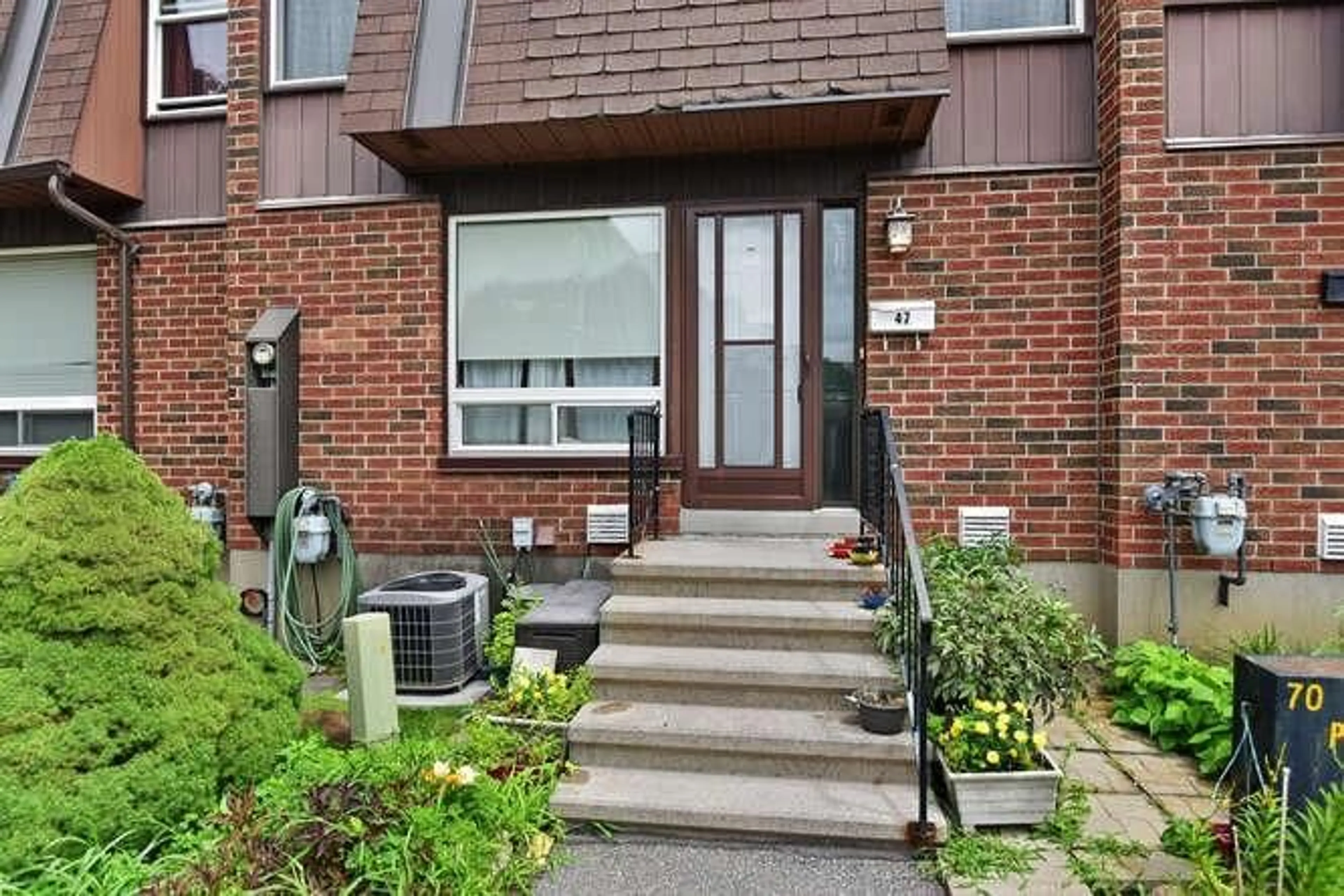 A pic from exterior of the house or condo for 3520 DOWNPATRICK Rd #47, Ottawa Ontario K1V 8T4