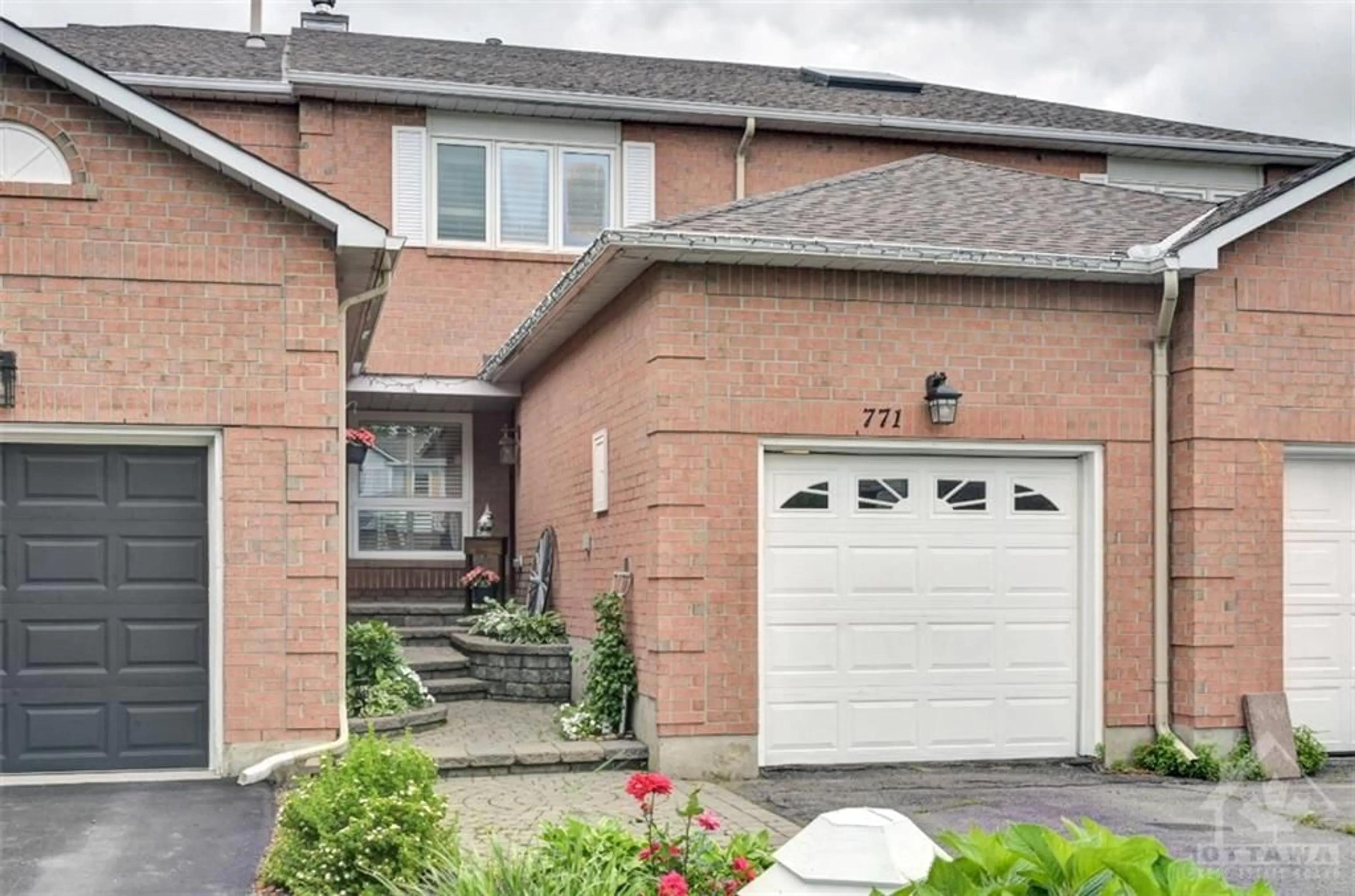 Home with brick exterior material for 771 CLEARCREST Cres, Ottawa Ontario K4A 3E8