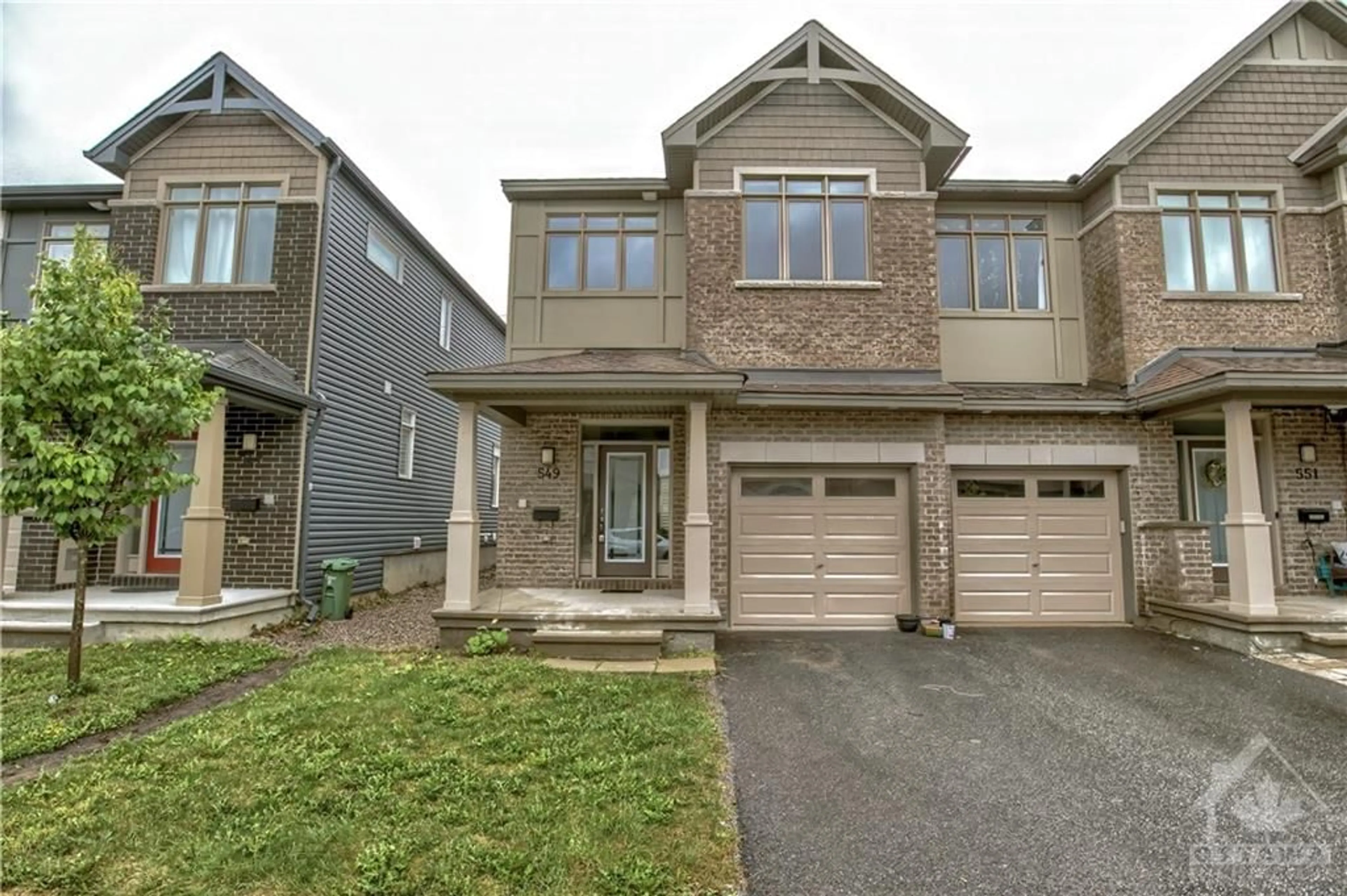 A pic from exterior of the house or condo for 549 RIOJA St, Ottawa Ontario K2S 0V8