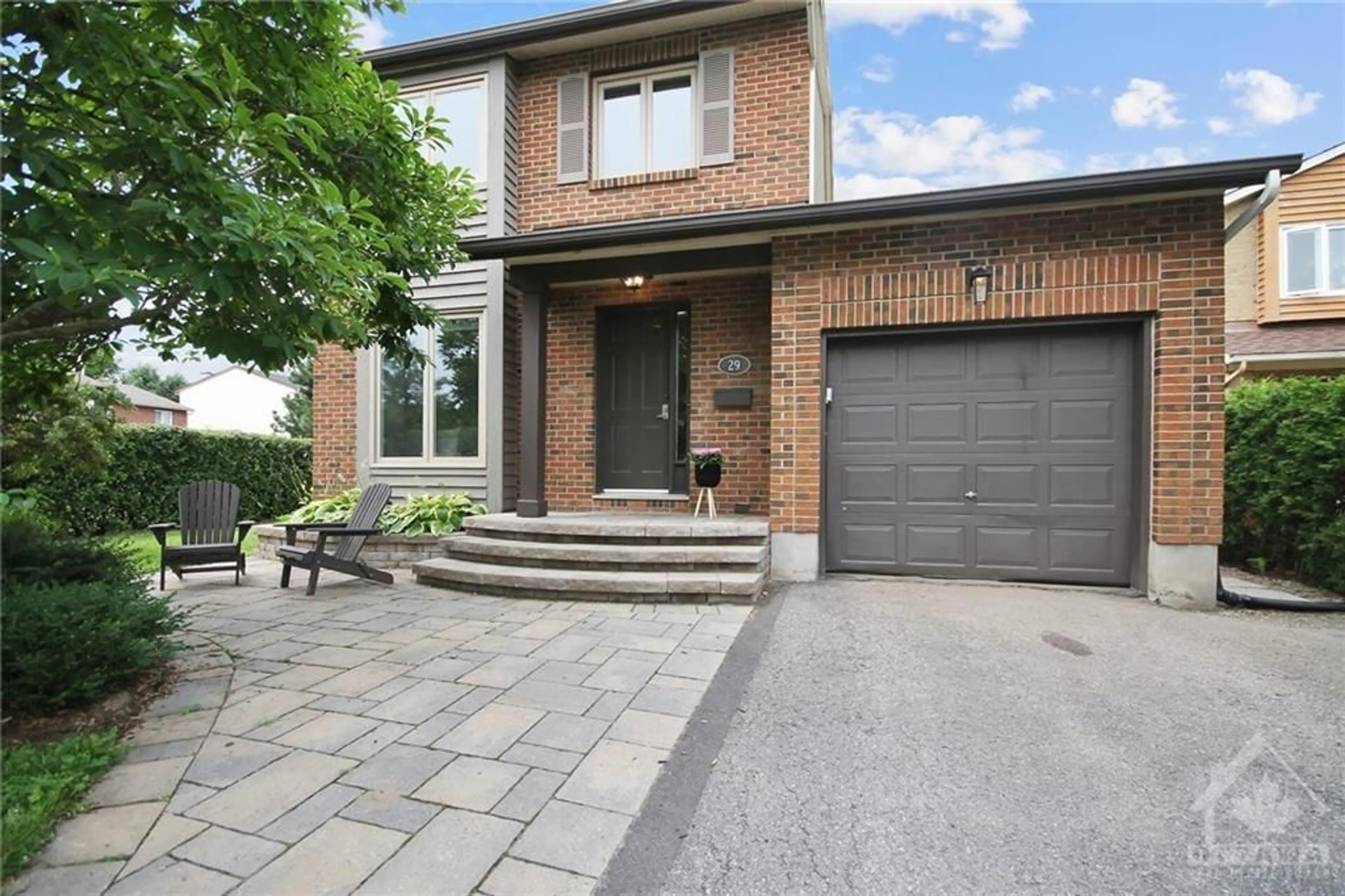 Home with brick exterior material for 29 COOLSPRING Cres, Ottawa Ontario K2E 7M9