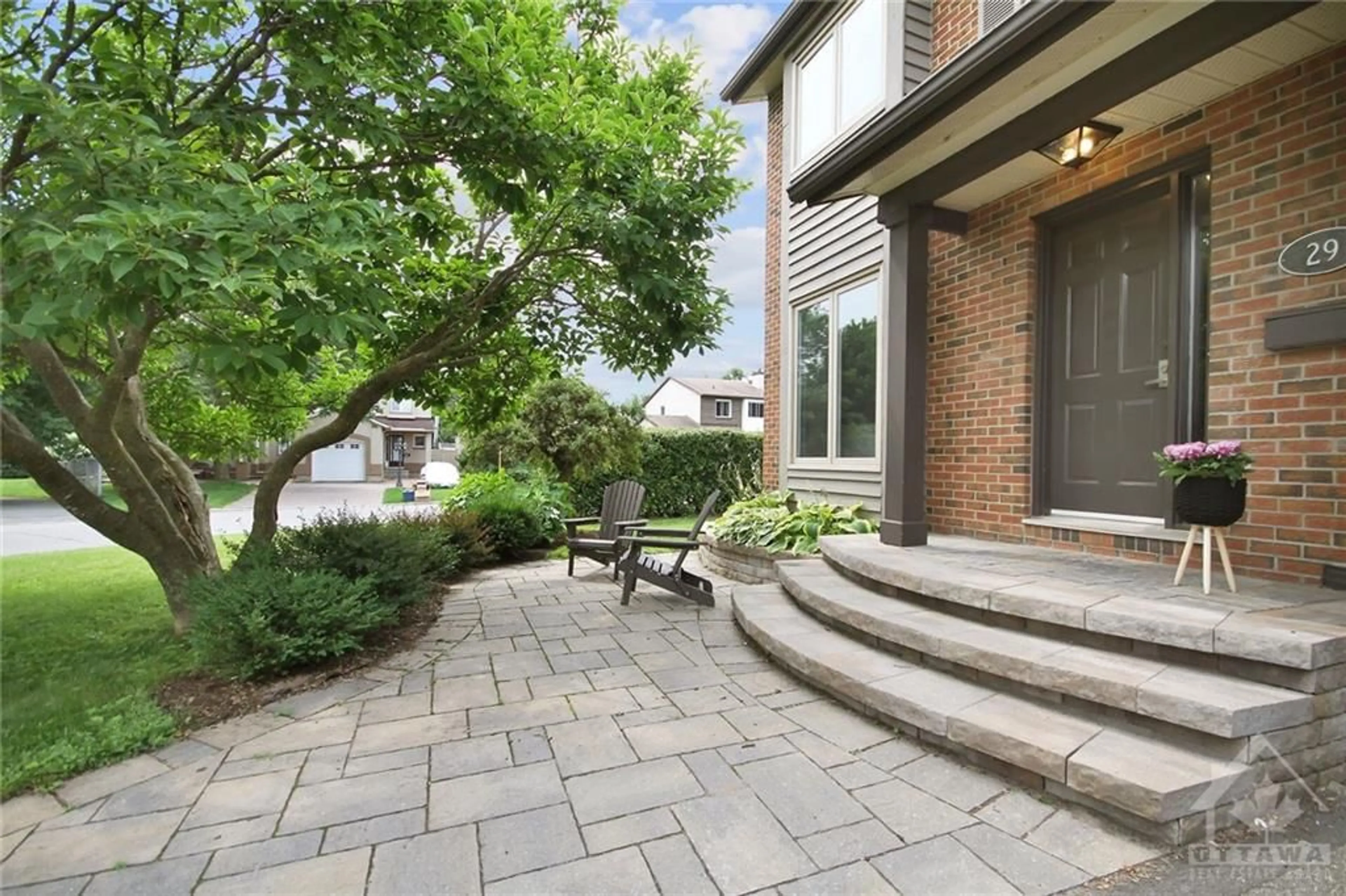 Patio for 29 COOLSPRING Cres, Ottawa Ontario K2E 7M9