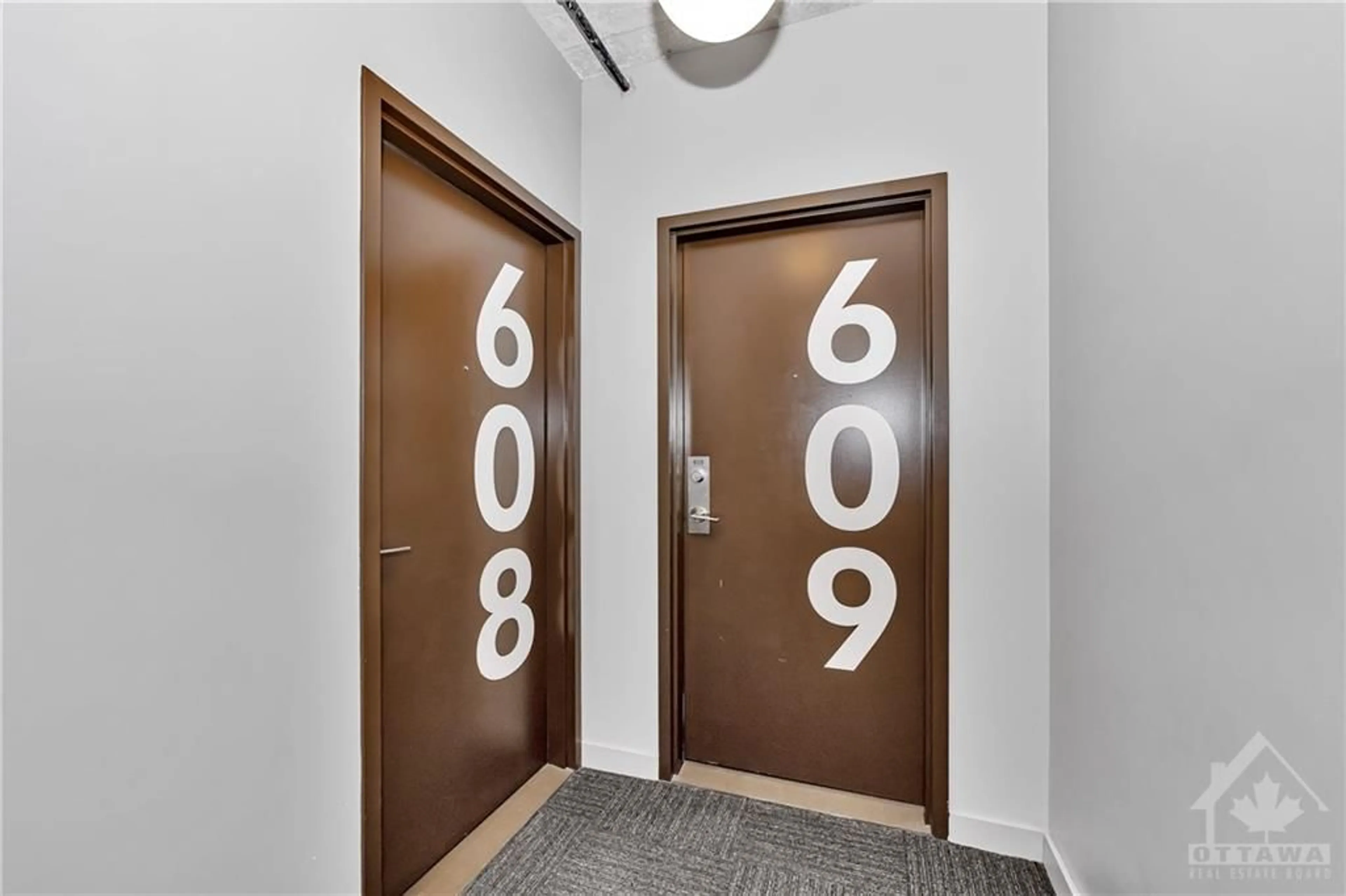 Indoor foyer, unknown floor for 360 MCLEOD St #608, Ottawa Ontario K2P 1A9