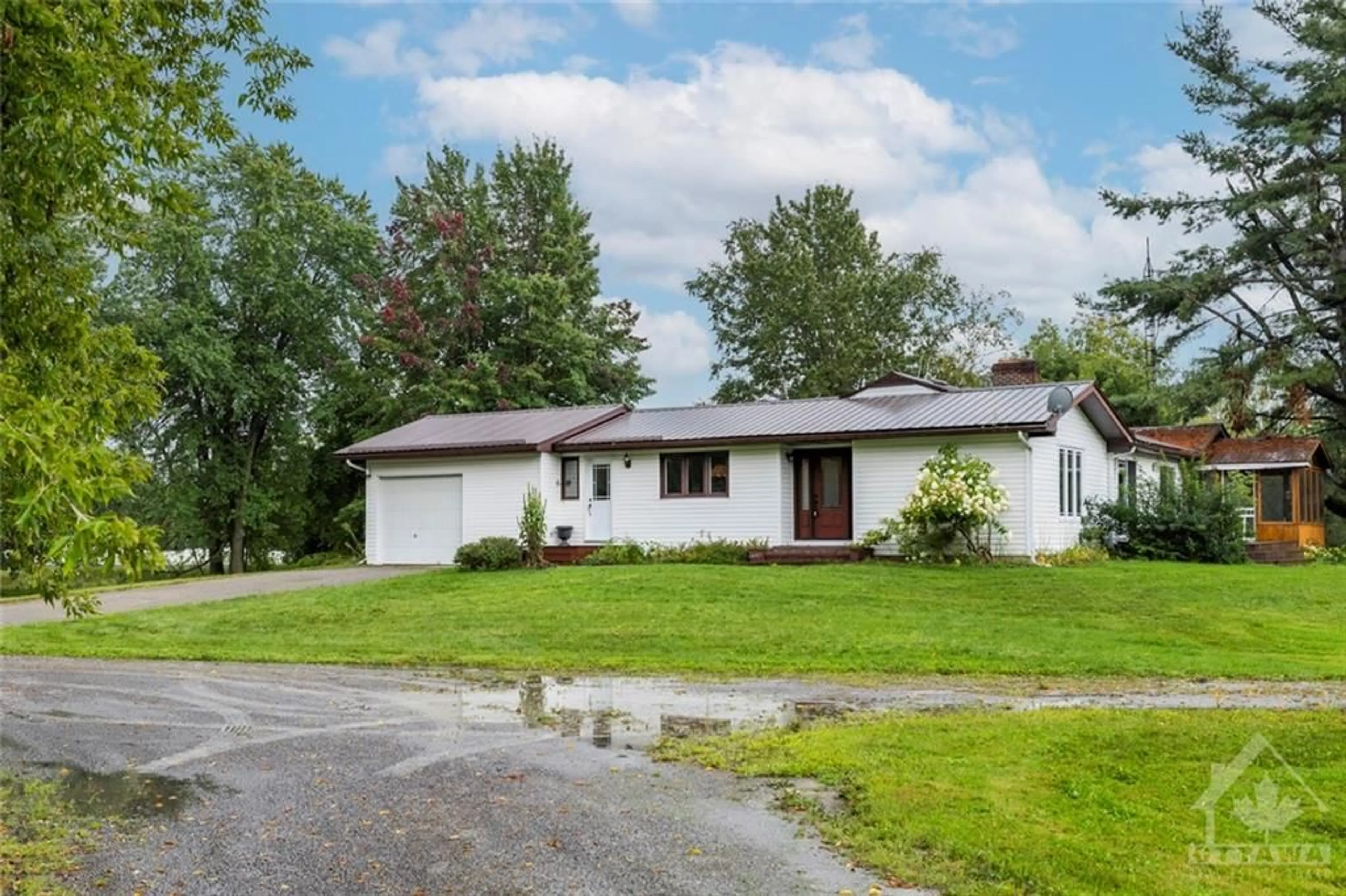 Frontside or backside of a home for 2833 DONNELLY Dr, Kemptville Ontario K0G 1J0