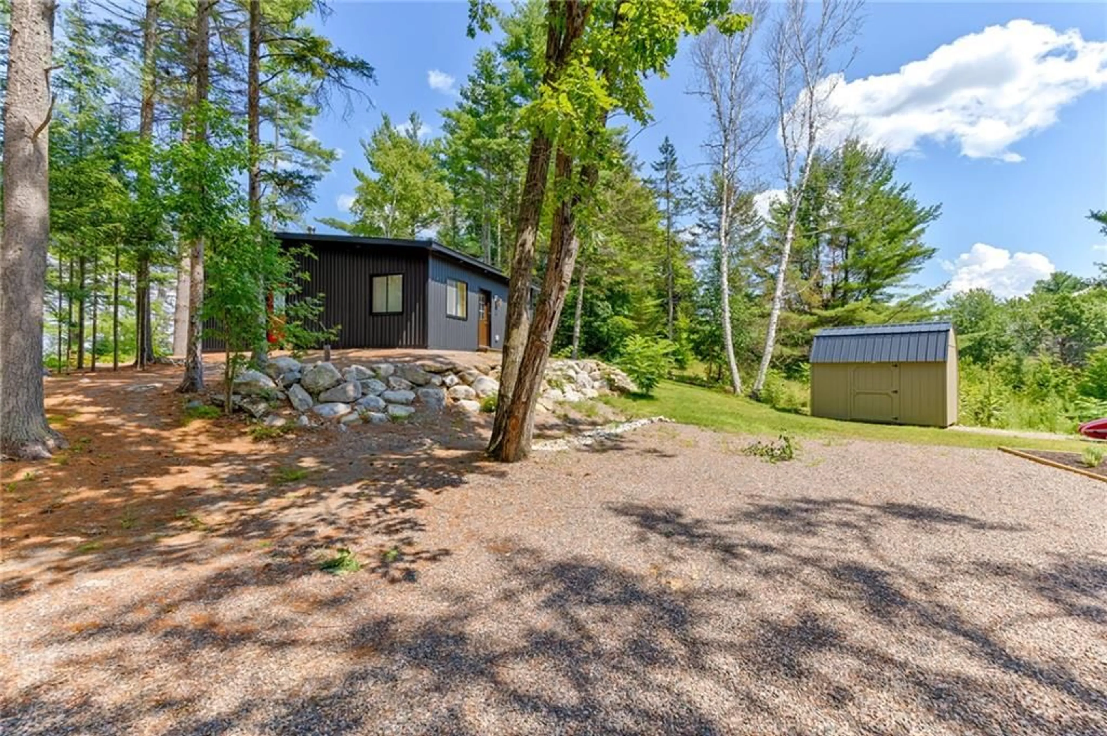 Cottage for 355 GREENWAY Dr, Westmeath Ontario K0J 2L0