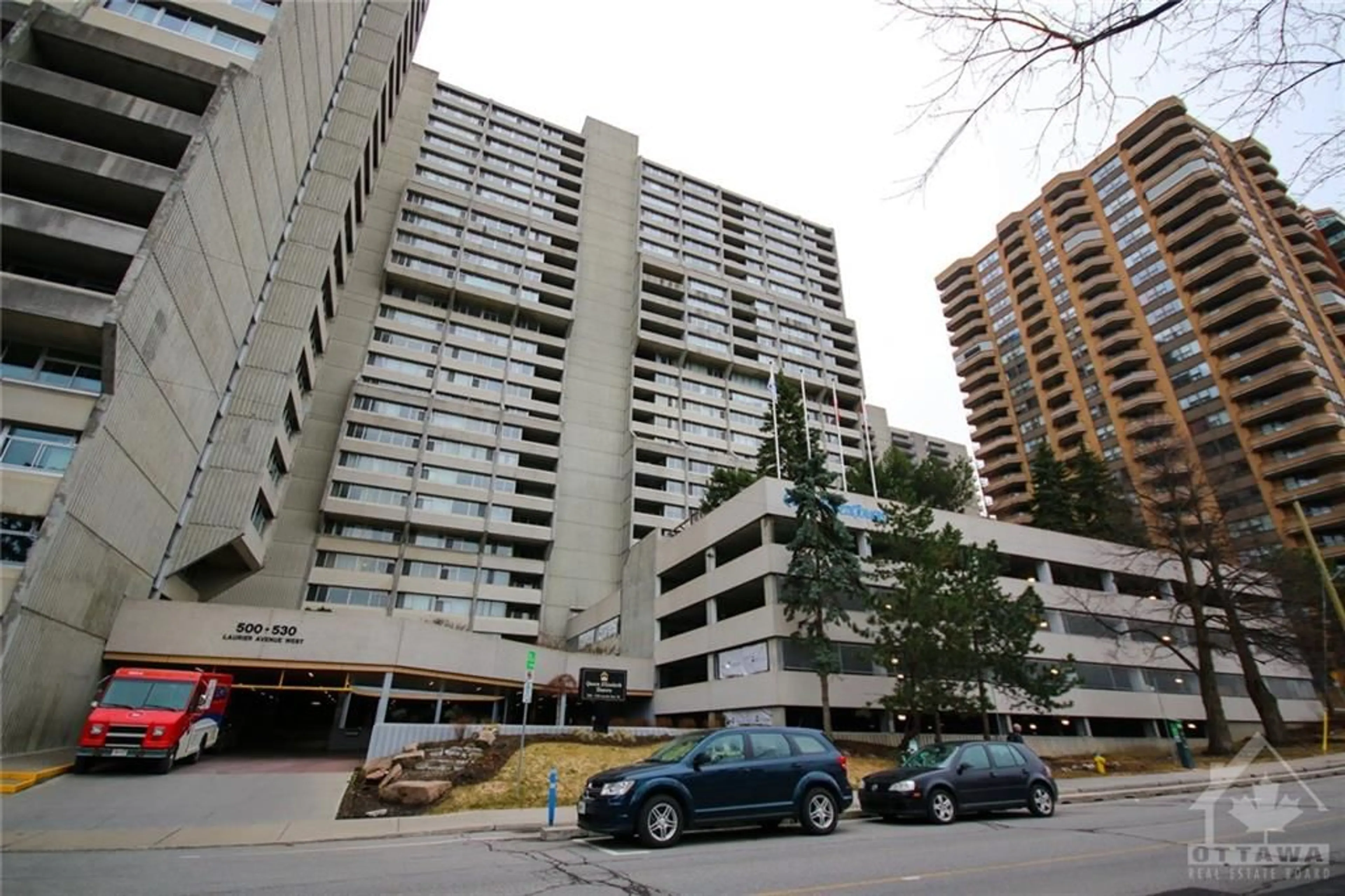 A pic from exterior of the house or condo for 530 LAURIER Ave #1201, Ottawa Ontario K1R 7T1