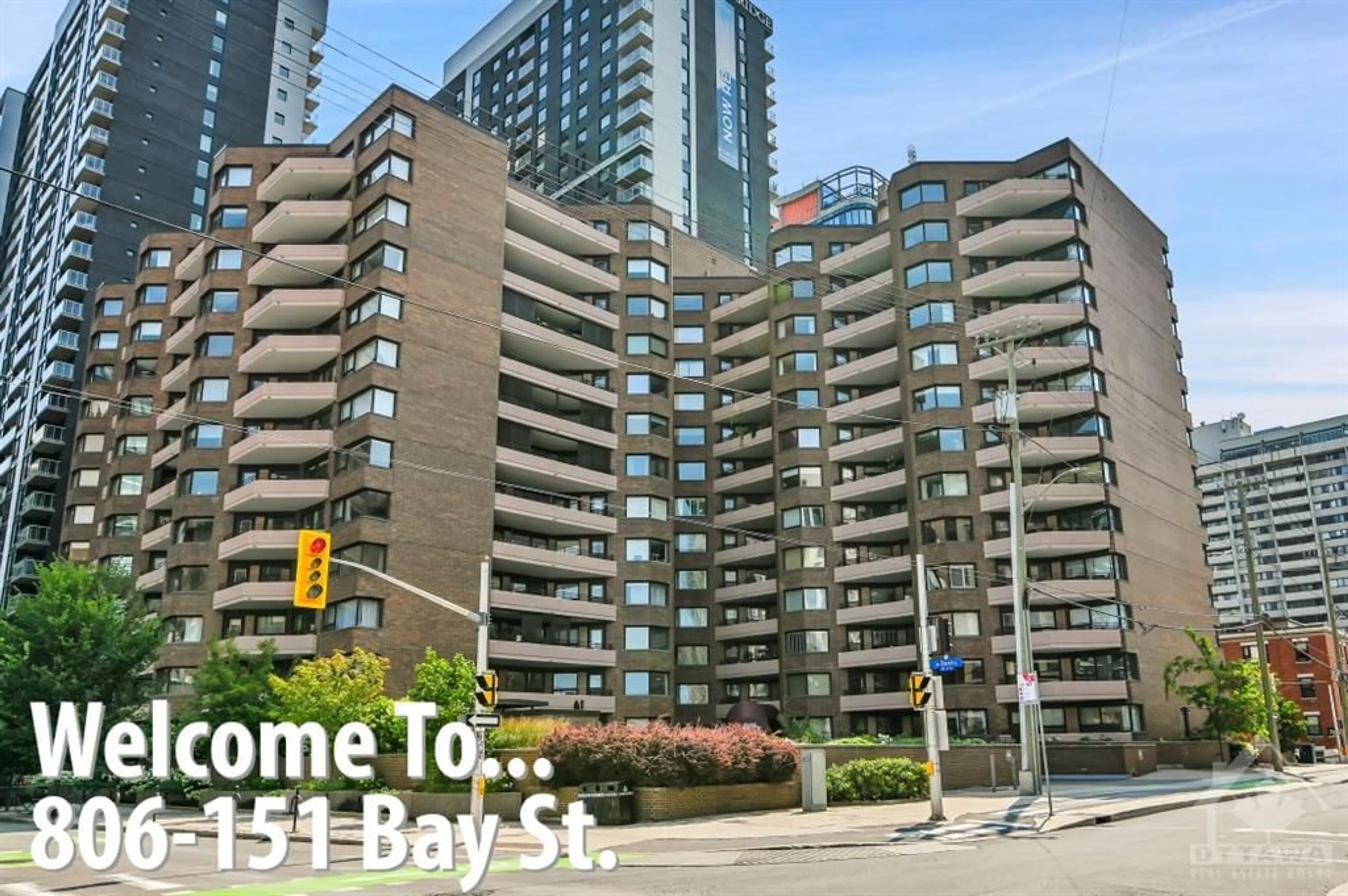 A pic from exterior of the house or condo for 151 BAY St #806, Ottawa Ontario K1R 7T2