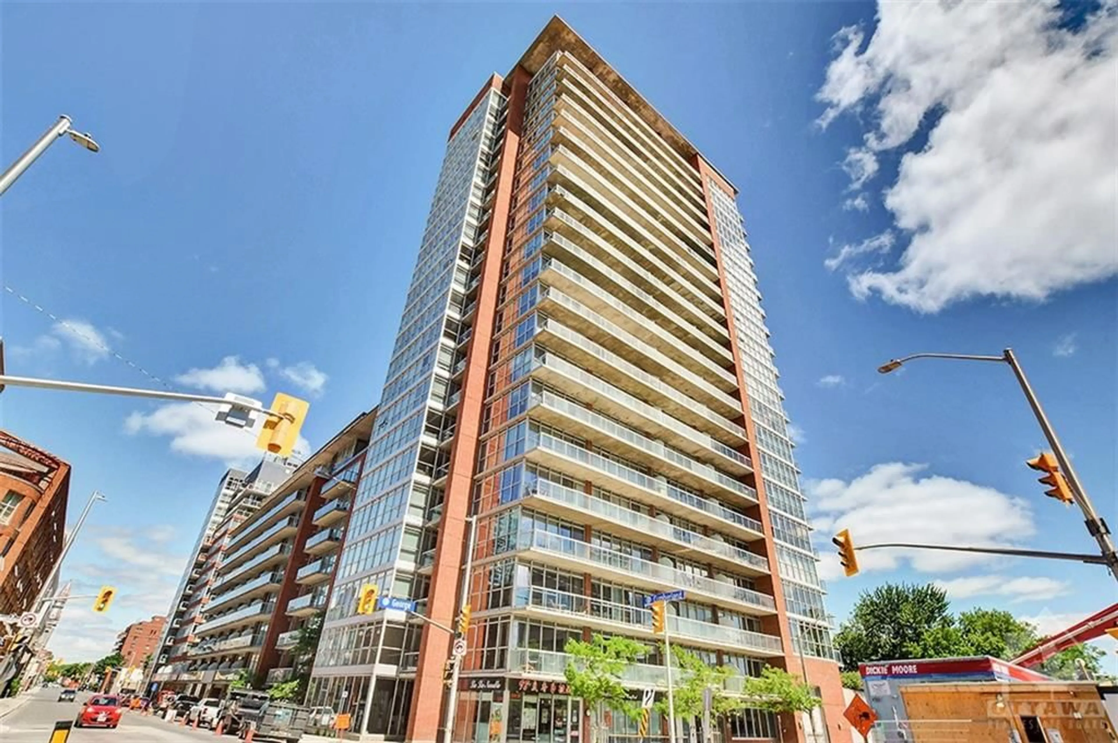 A pic from exterior of the house or condo, the front or back of building for 179 GEORGE St #1004, Ottawa Ontario K1N 1J8