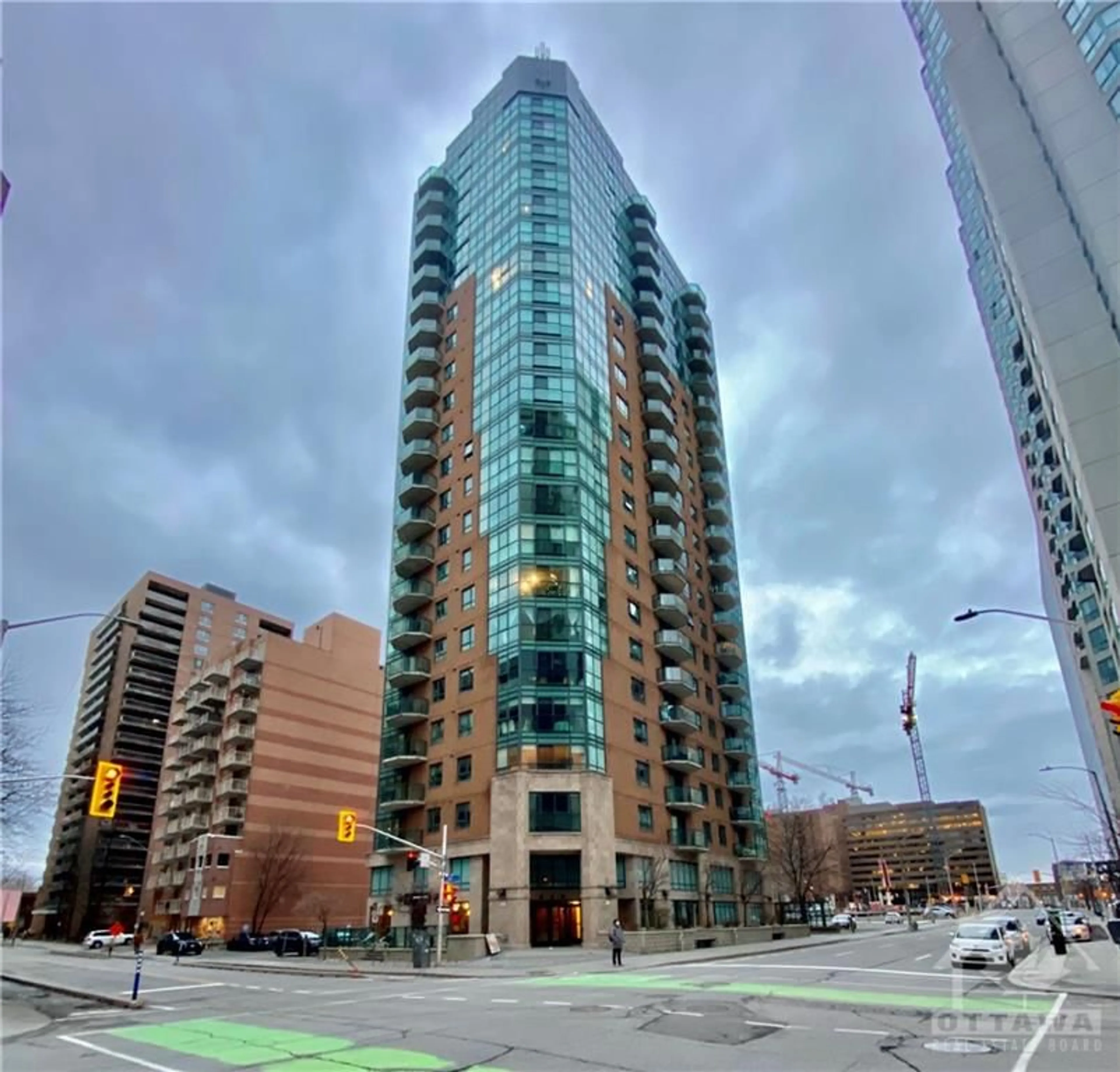 A pic from exterior of the house or condo for 445 LAURIER Ave #1803, Ottawa Ontario K1R 0A2