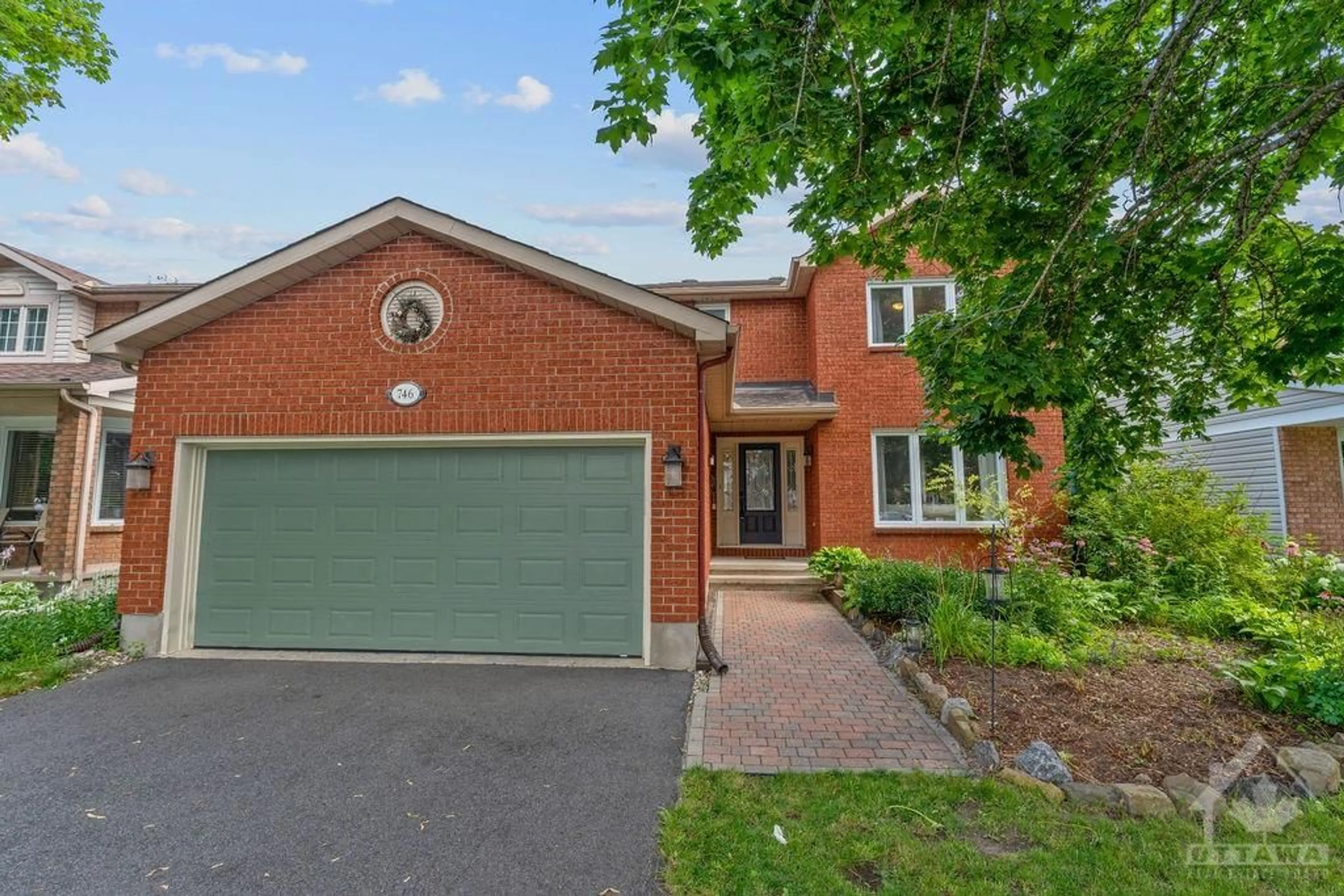 Home with brick exterior material for 746 MERKLEY Dr, Ottawa Ontario K4A 2T8
