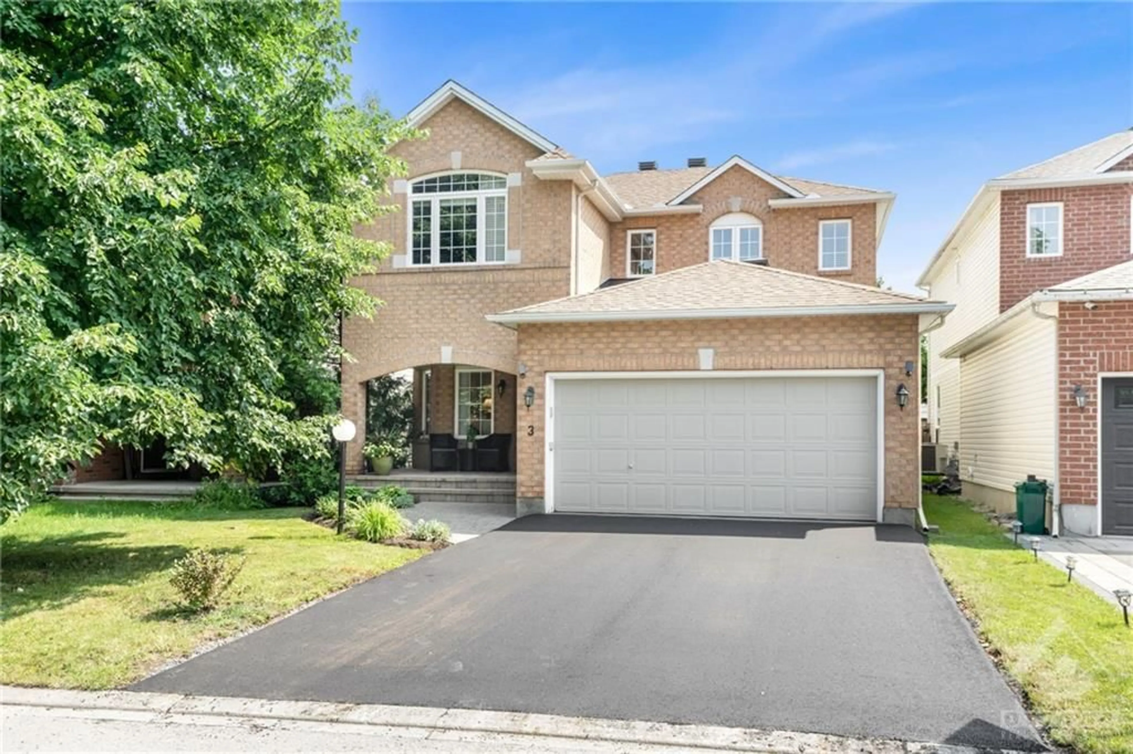 Frontside or backside of a home for 3 NORTH HARROW Dr, Nepean Ontario K2J 4V6