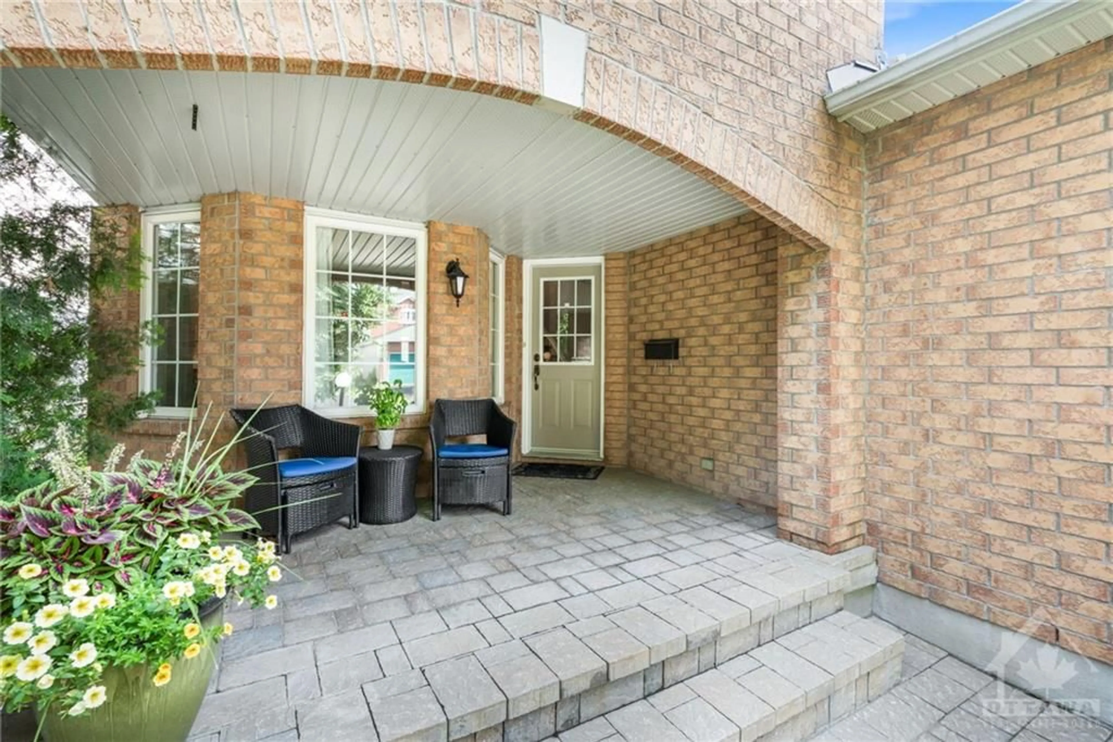 Patio for 3 NORTH HARROW St, Nepean Ontario K2J 4V6