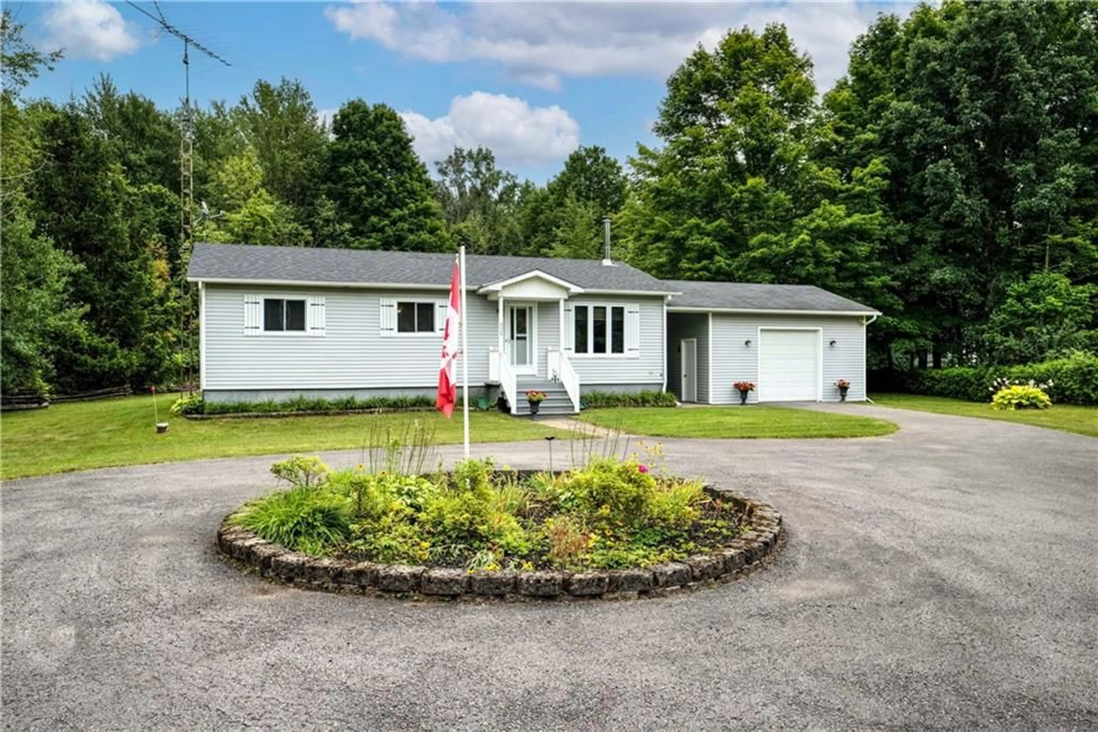 Cottage for 556 MACPHAIL'S Rd, Perth Ontario K7H 3C8