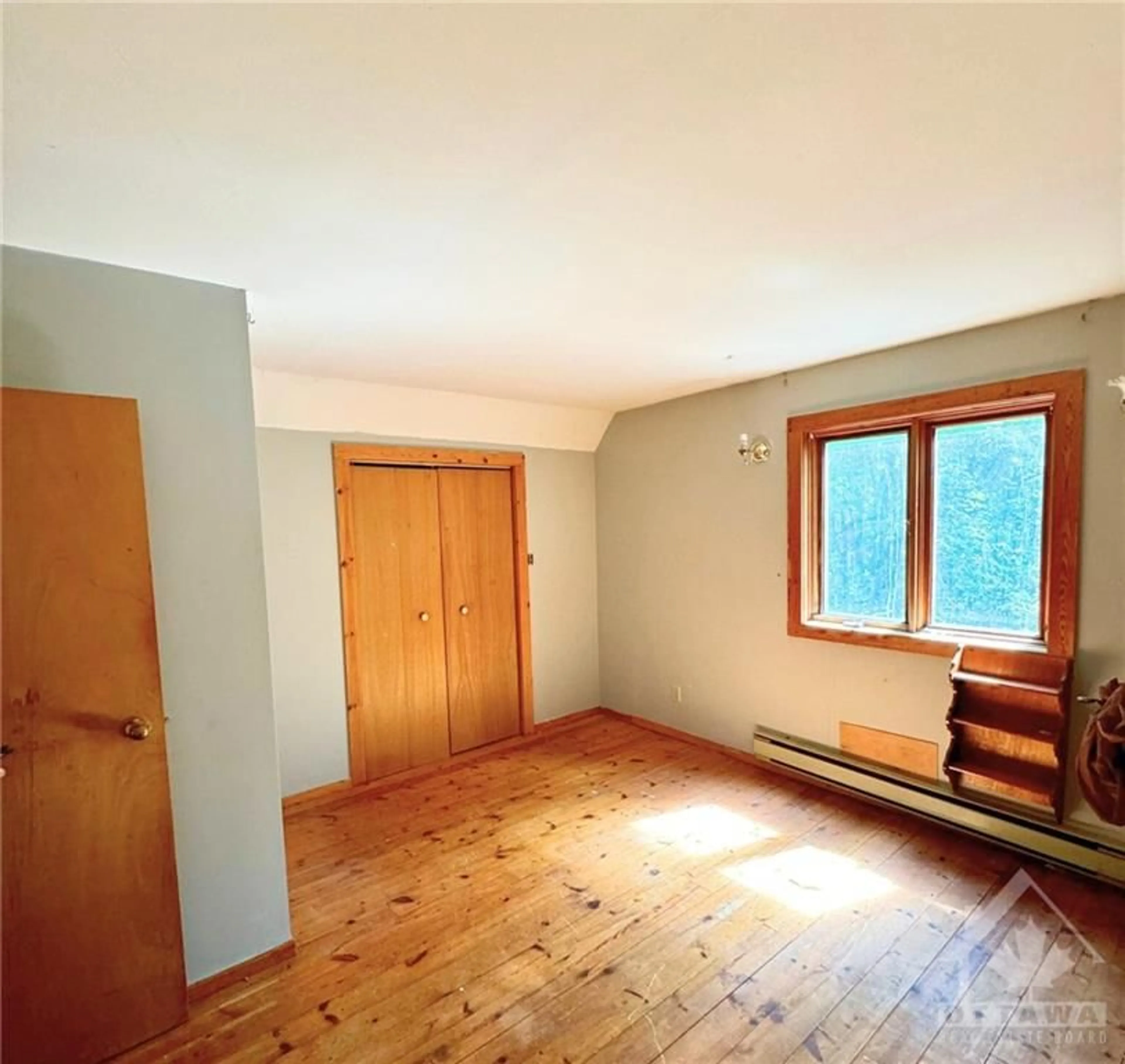 A pic of a room for 685 BAYVIEW Dr, Constance Bay Ontario K0A 3M0