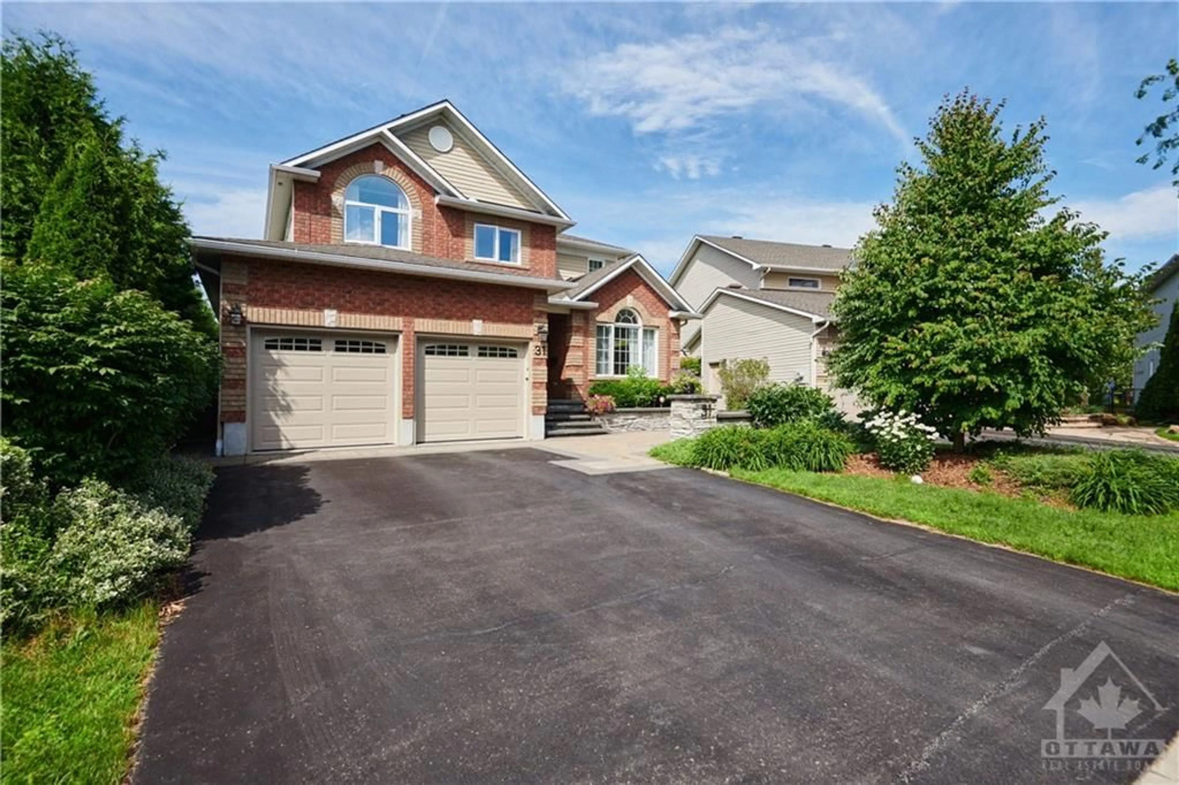 Frontside or backside of a home for 31 FORILLON Cres, Kanata Ontario K2M 2W7