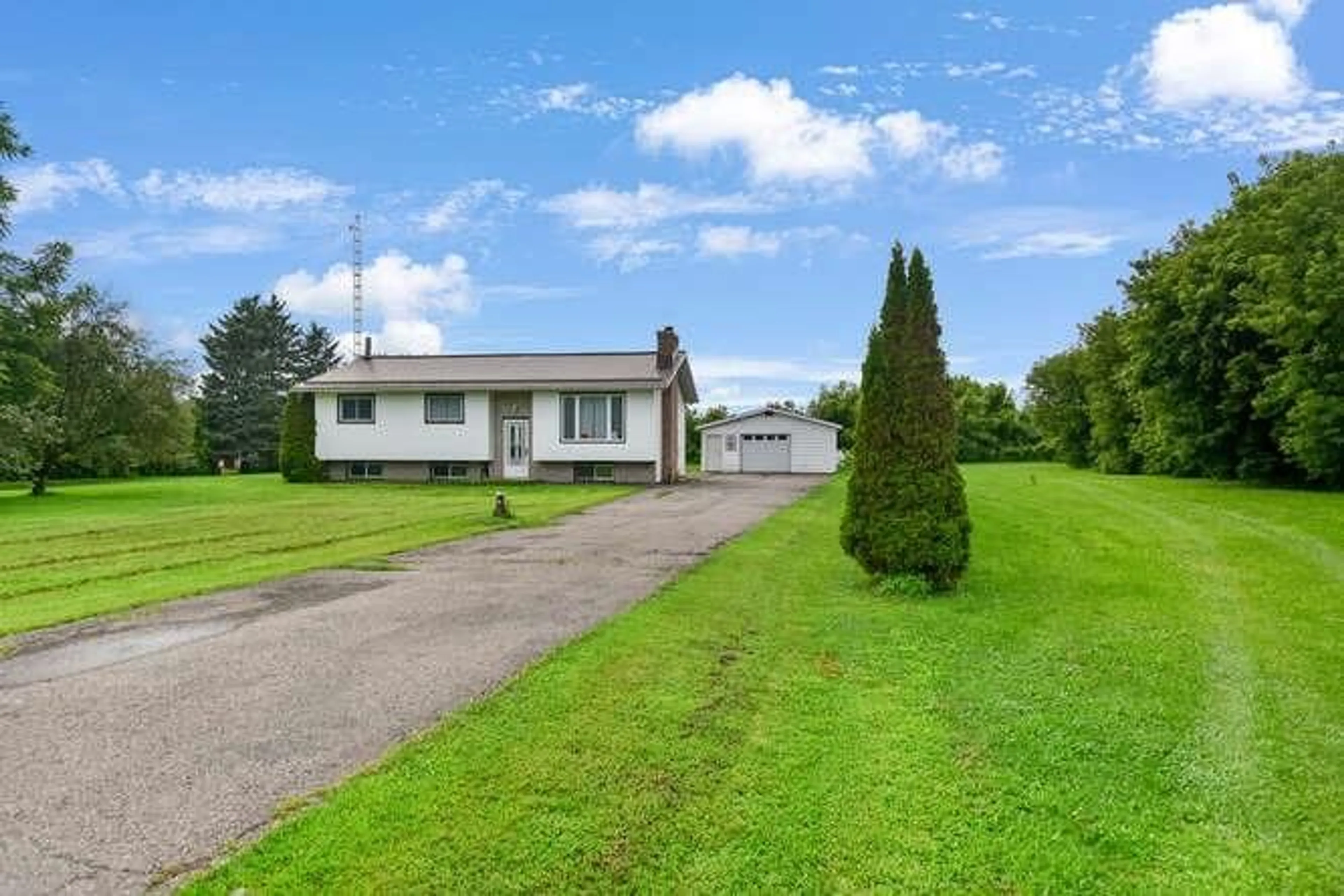 Frontside or backside of a home for 2106 COUNTY RD 2 Rd, Johnstown Ontario K0E 1T1