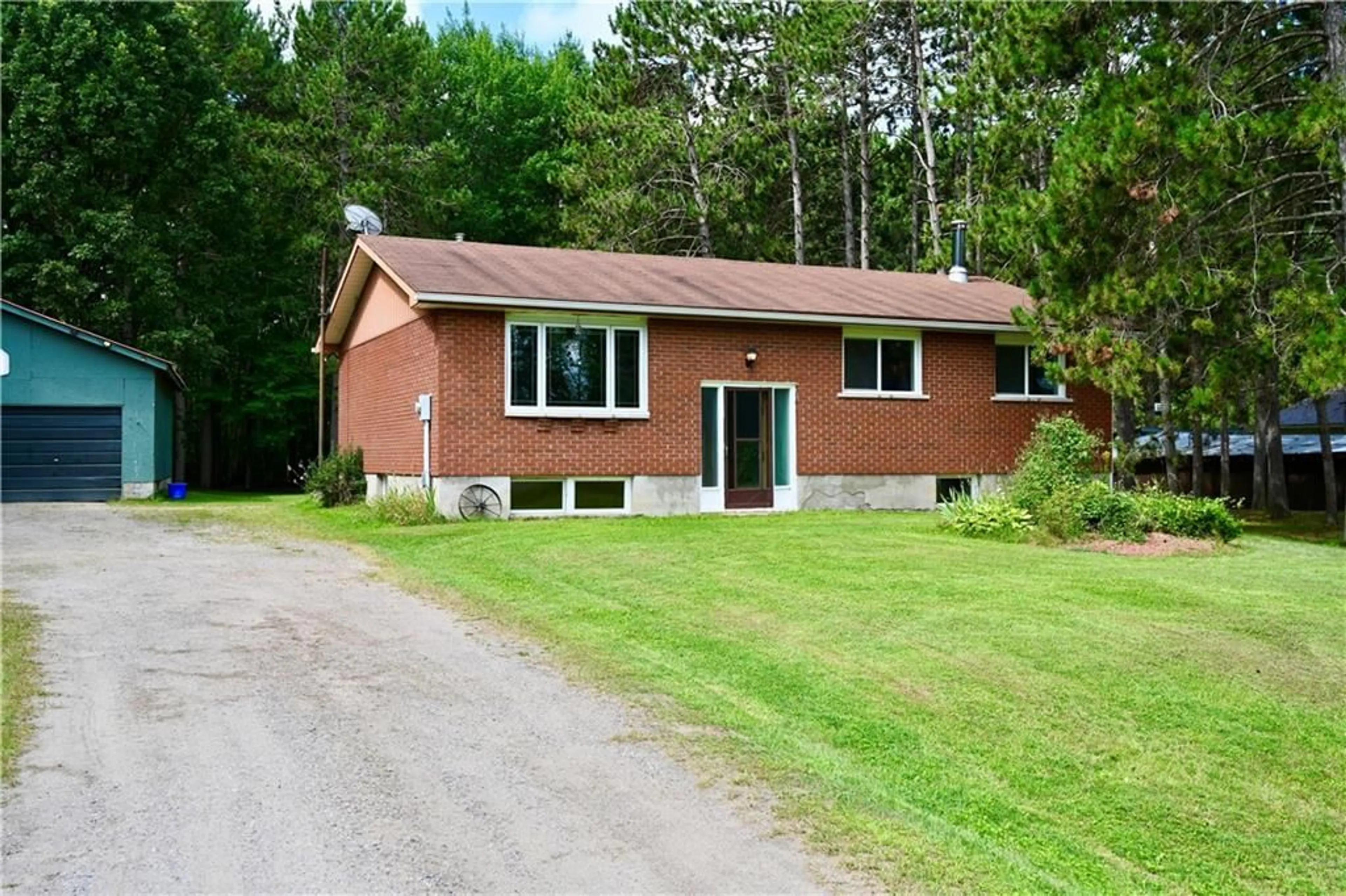 Cottage for 3835 BEACHBURG Rd, Pembroke Ontario K8A 6W3