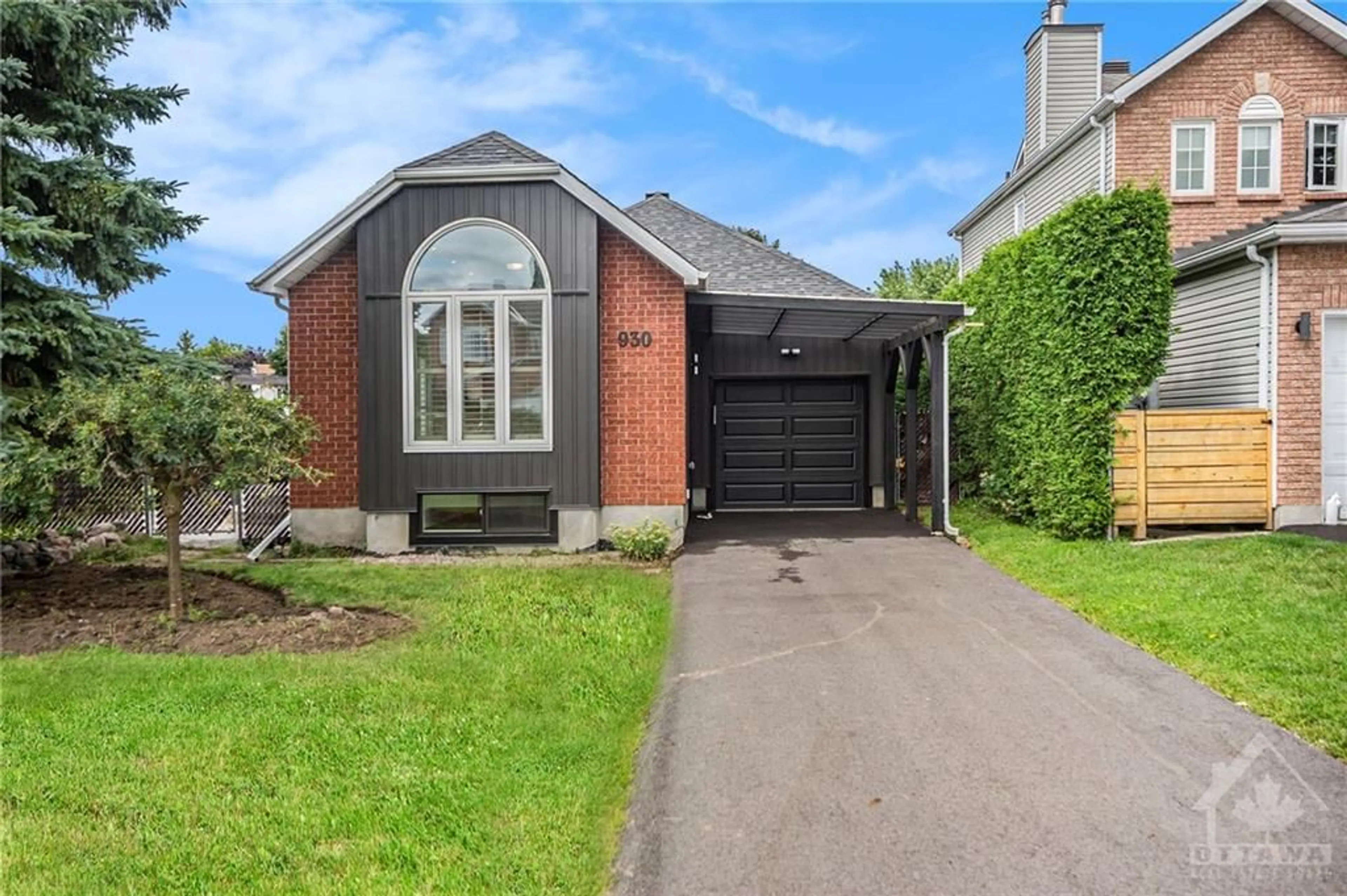 Frontside or backside of a home for 930 SHEENBORO Cres, Orleans Ontario K4A 3M6