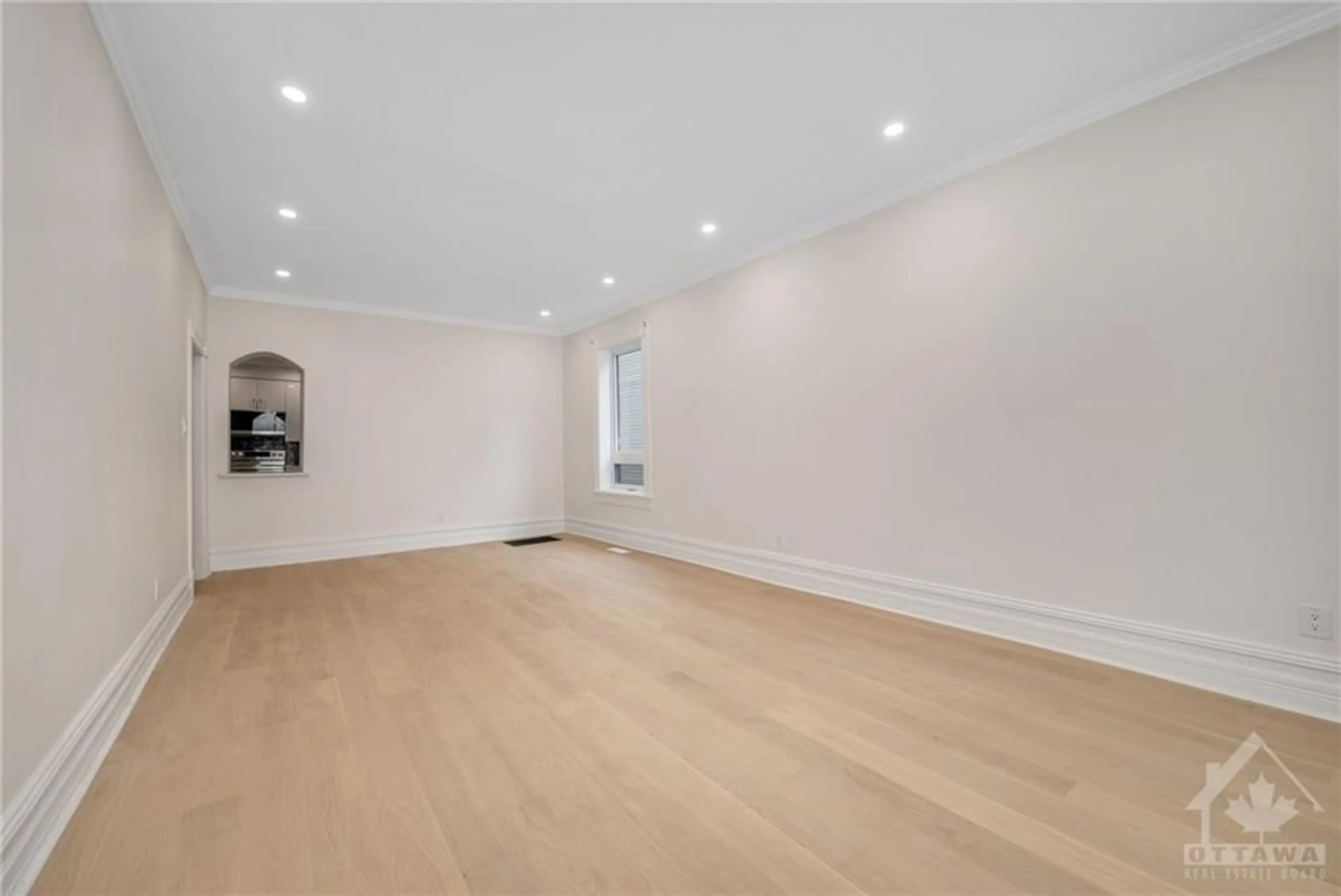 A pic of a room, wood floors for 134 PRIMROSE Ave, Ottawa Ontario K1R 6M5