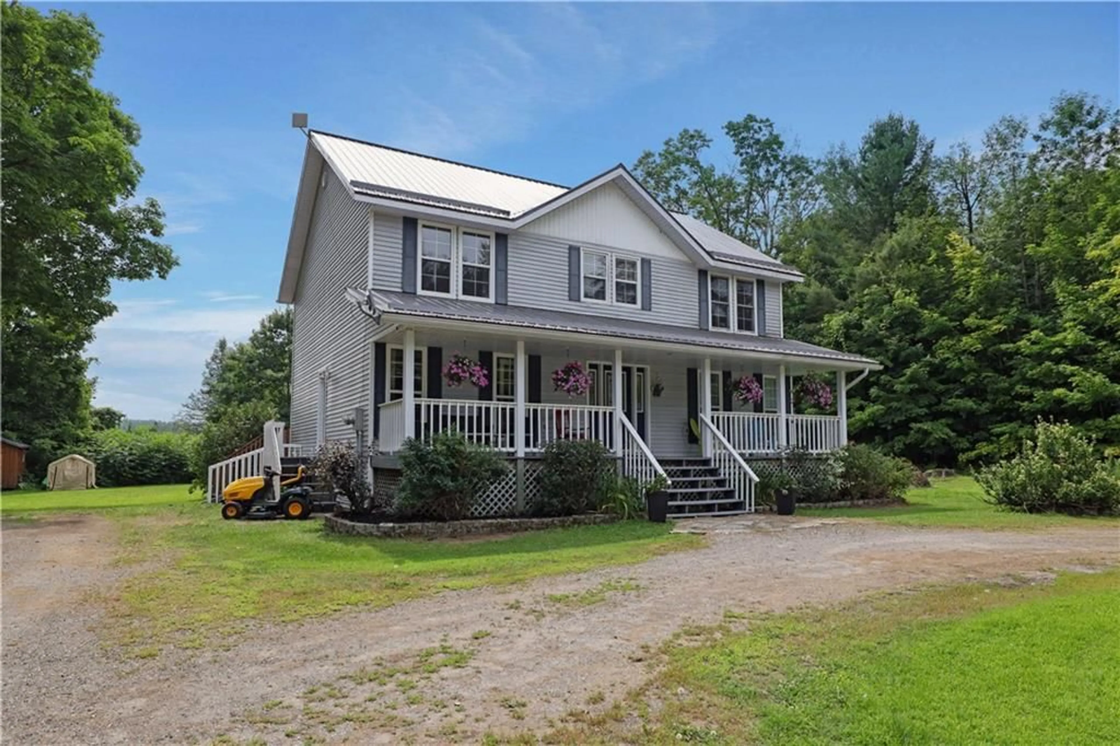 Frontside or backside of a home, cottage for 121 PHEASANT Run, Calabogie Ontario K0J 1H0